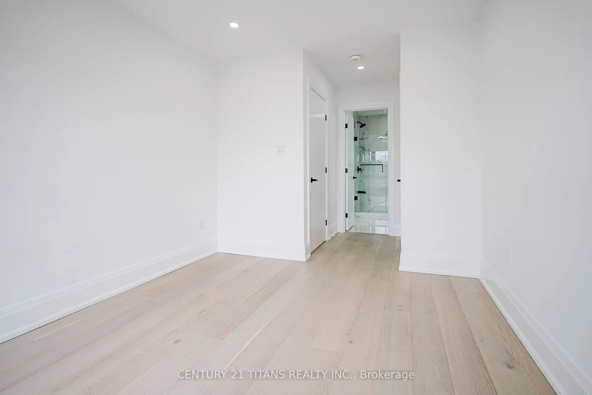 83 Kalmar Avenue