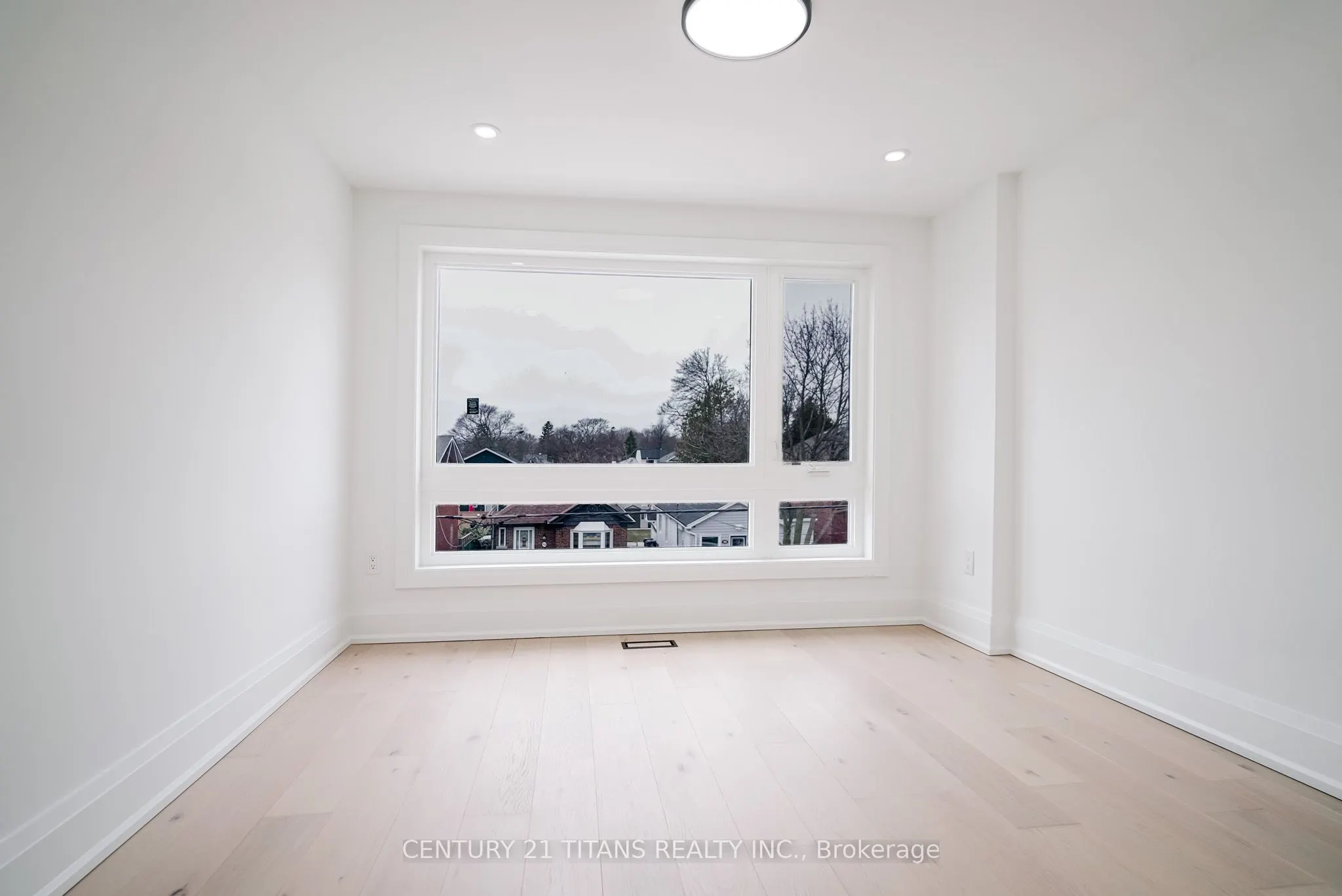 83 Kalmar Avenue