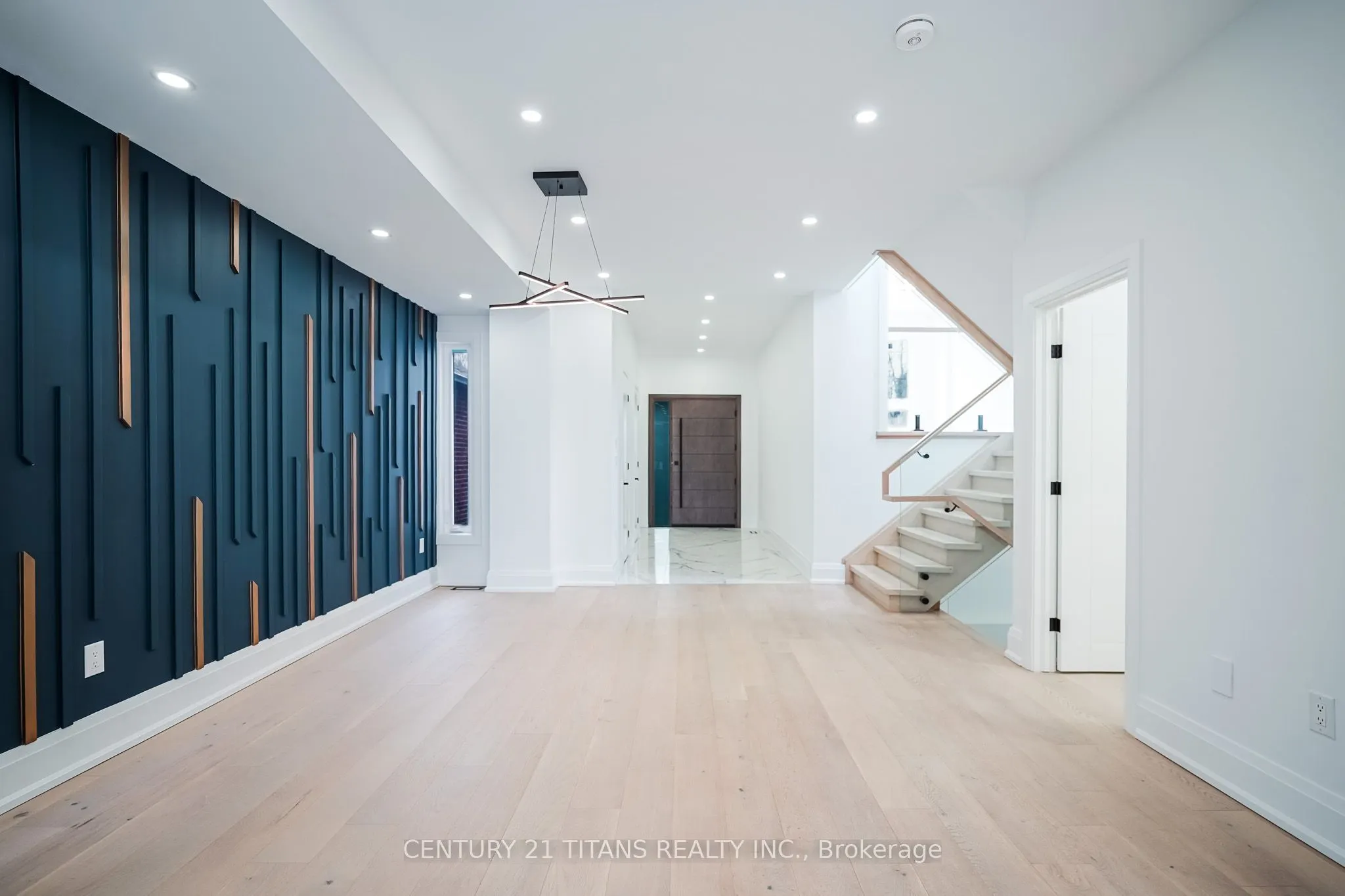 83 Kalmar Avenue