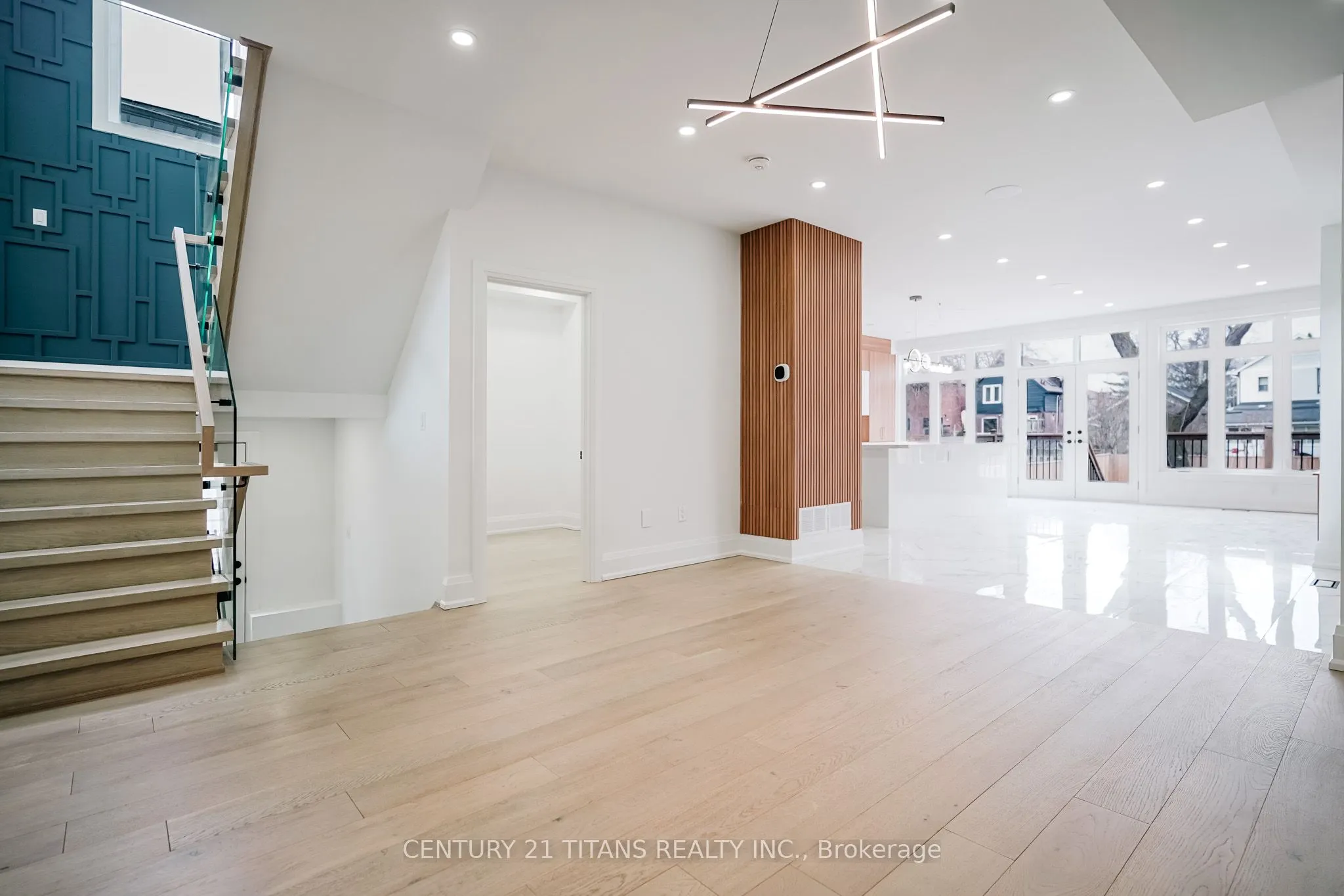 83 Kalmar Avenue