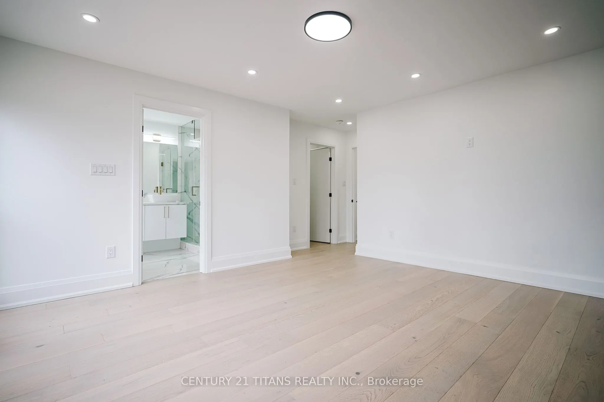 83 Kalmar Avenue