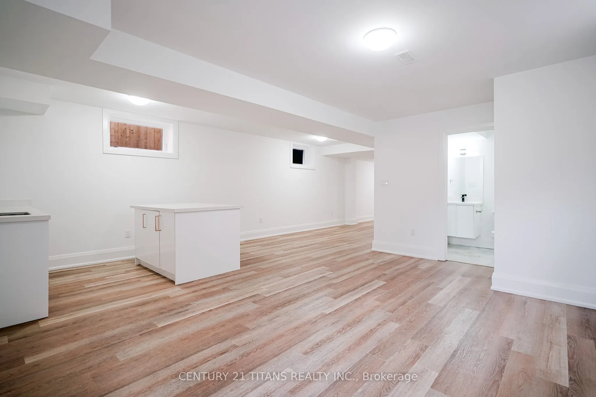 83 Kalmar Avenue