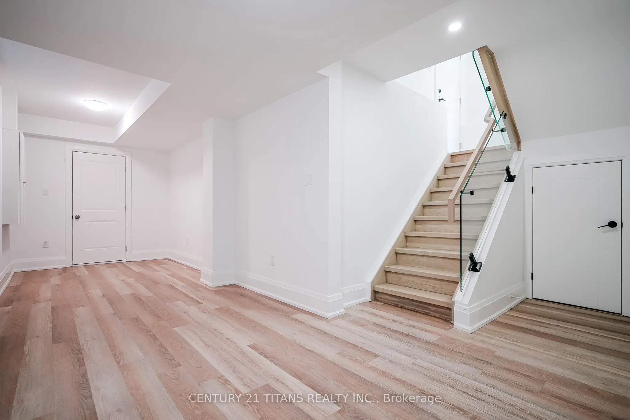 83 Kalmar Avenue