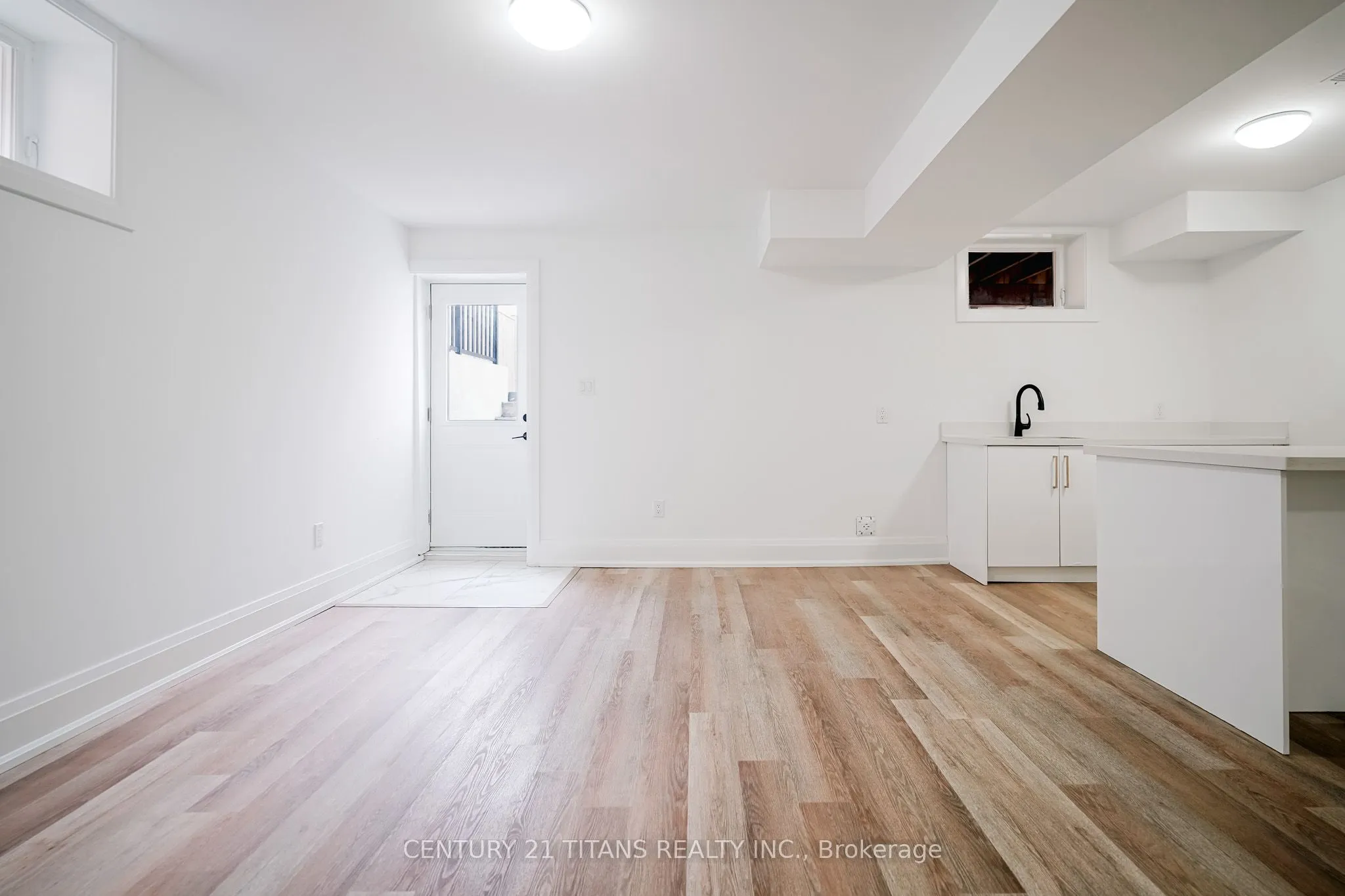83 Kalmar Avenue