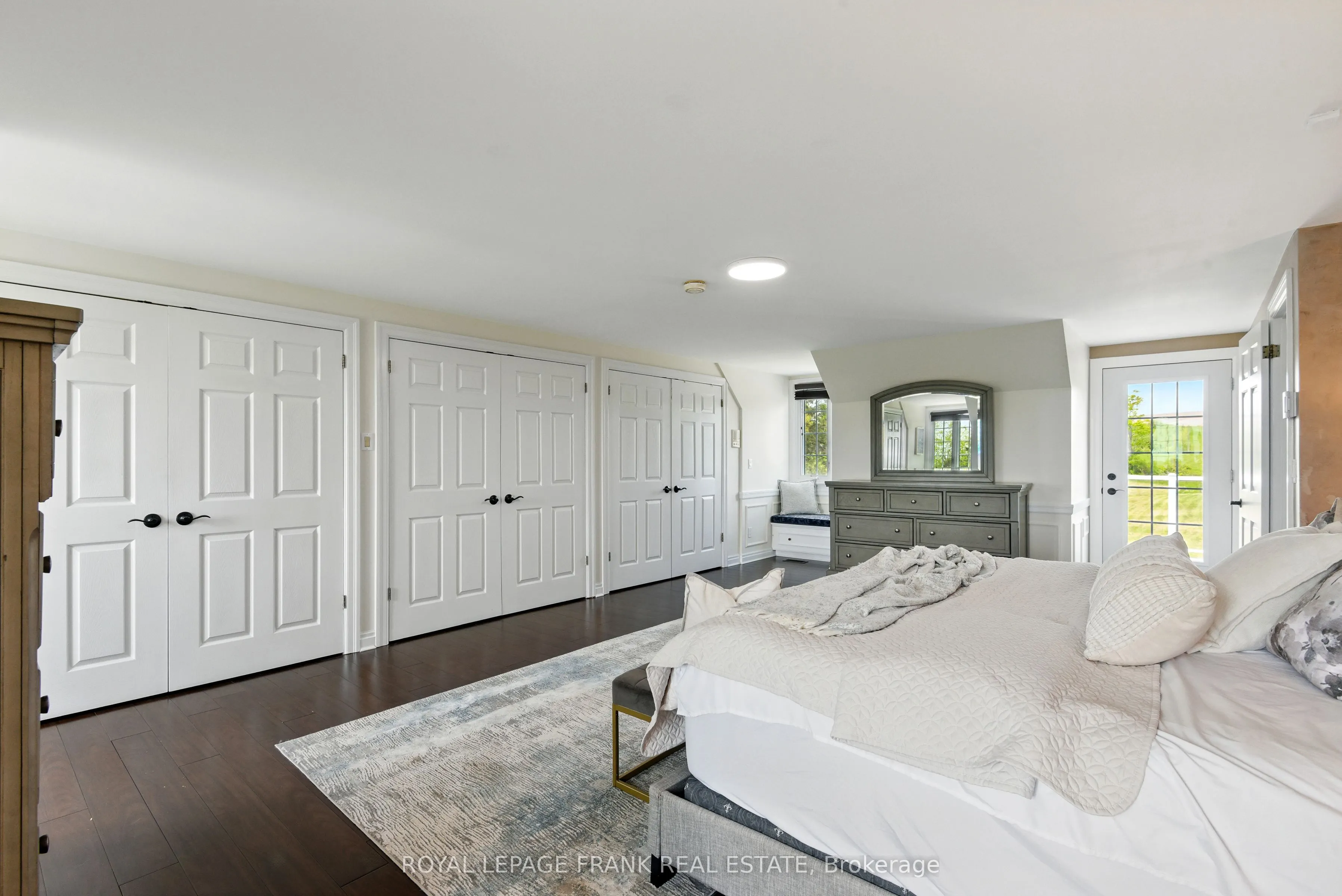 815 Coates Road W