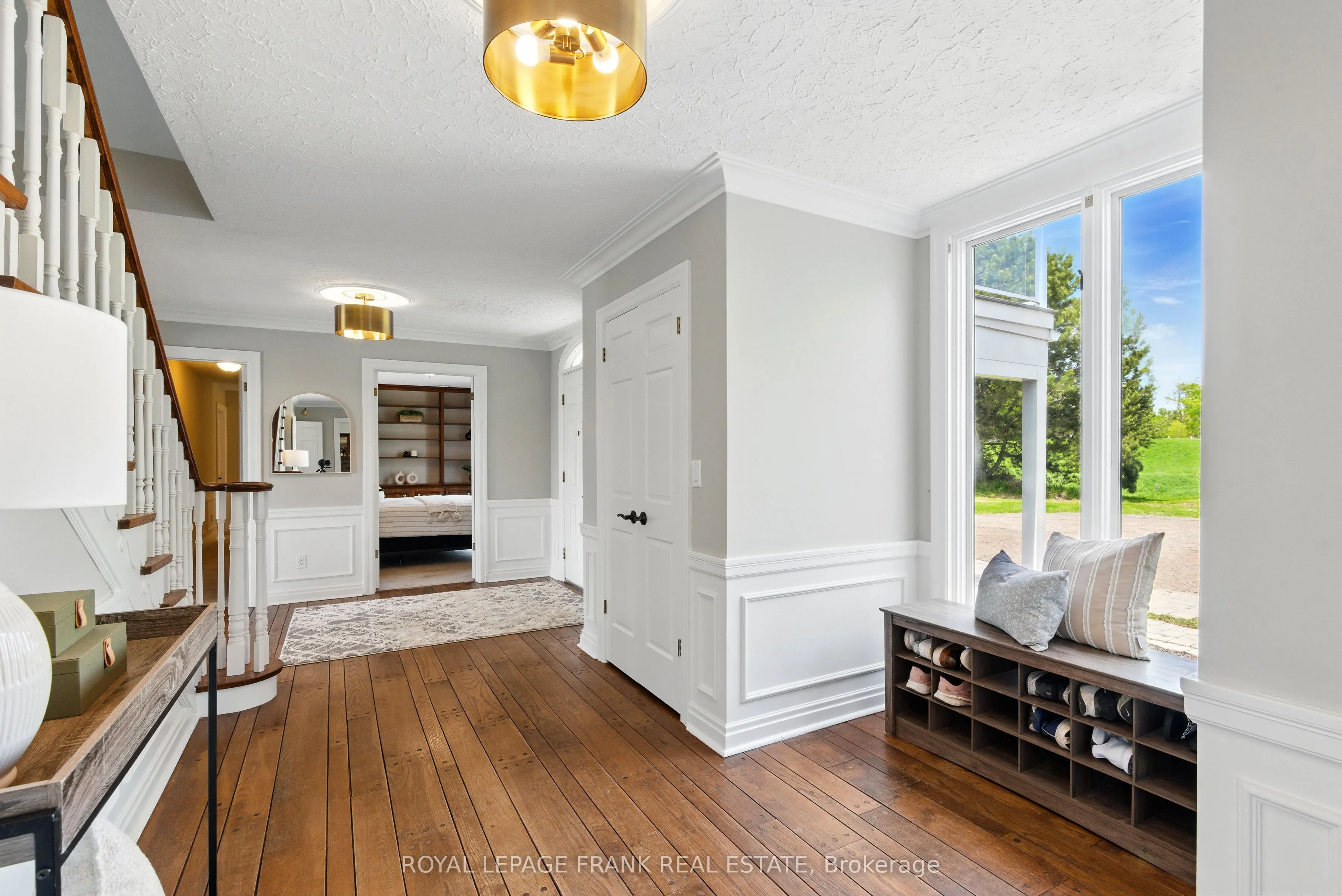 815 Coates Road W