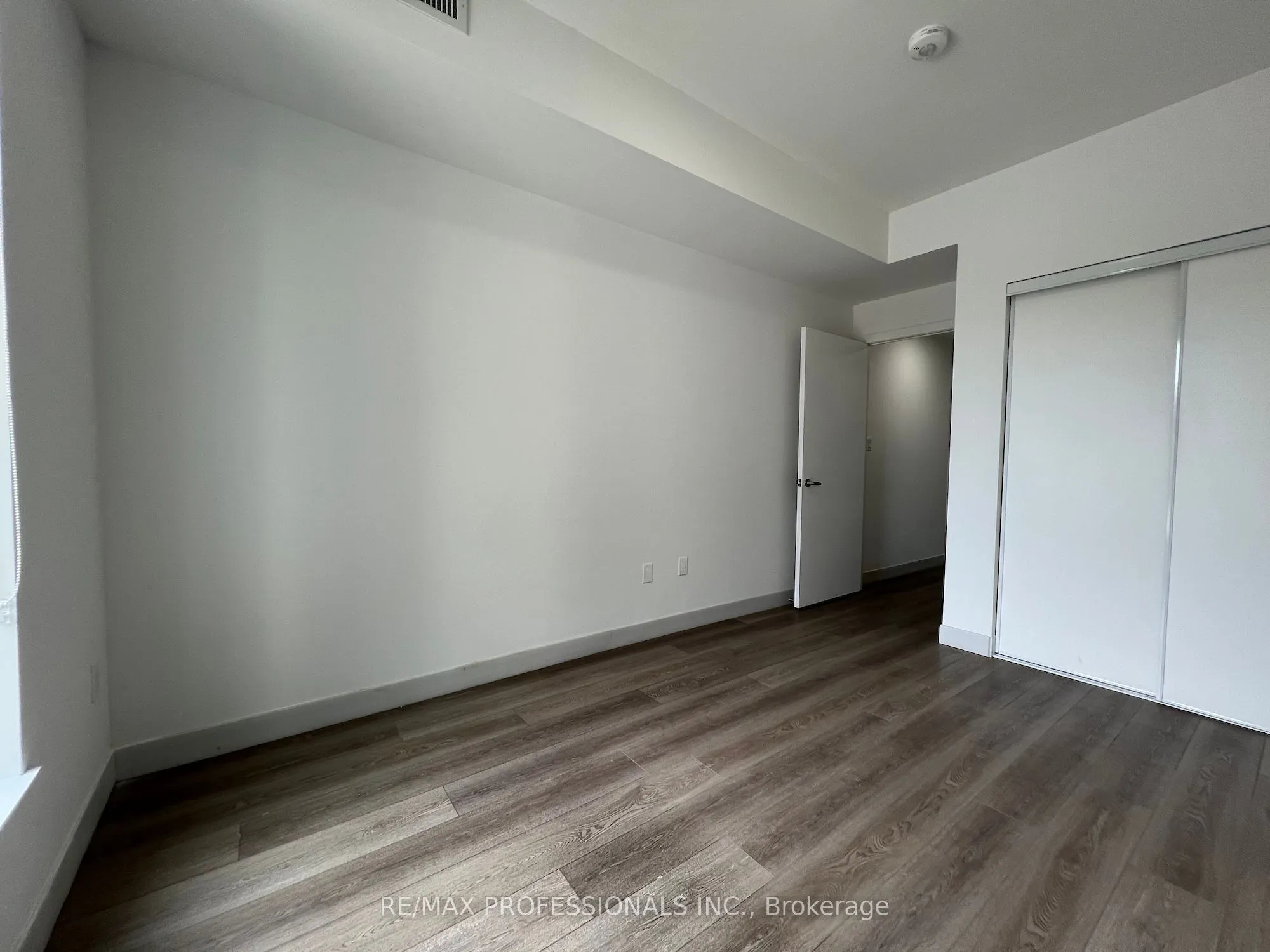37 Antrim Crescent, #202