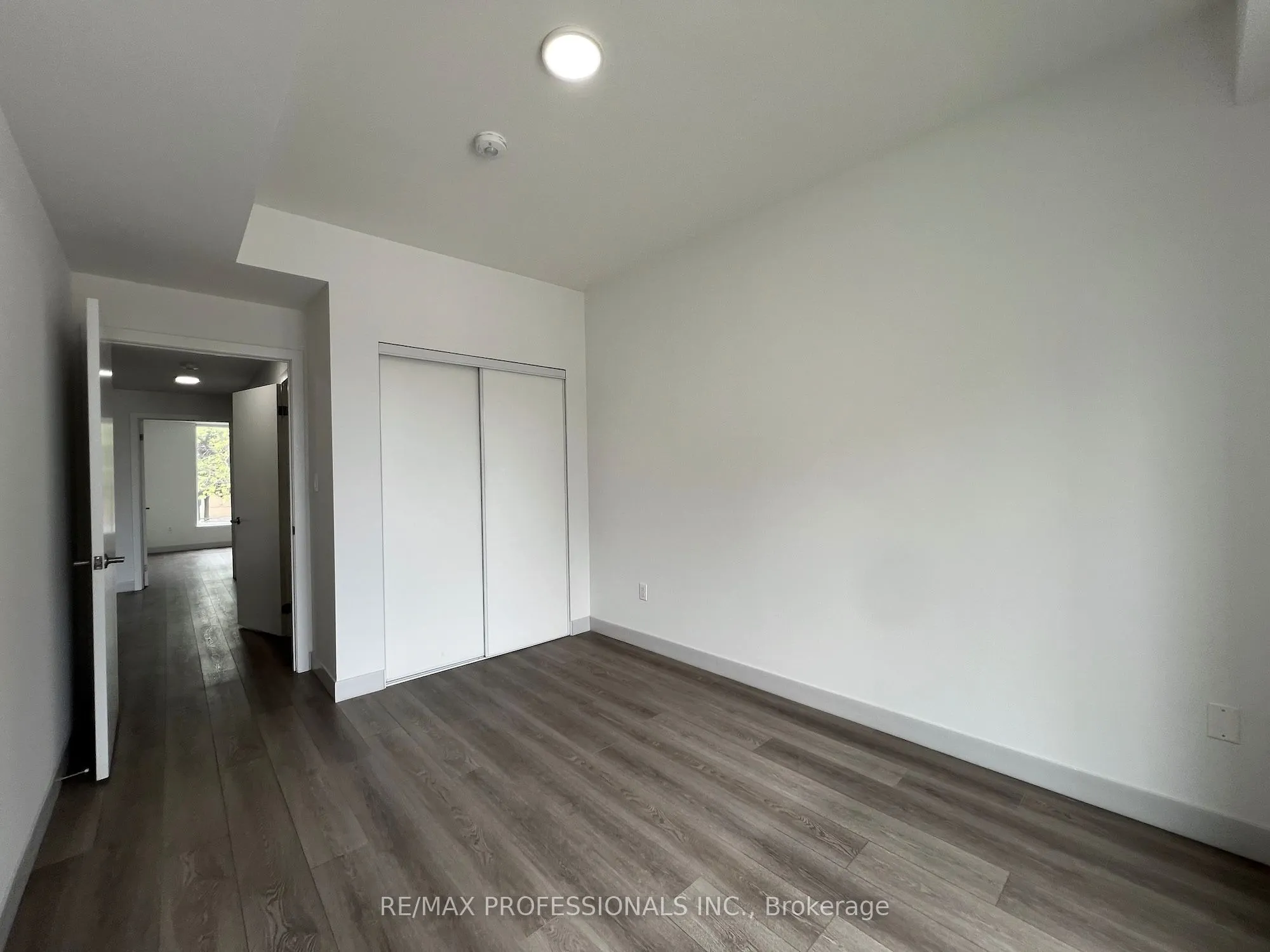 37 Antrim Crescent, #202