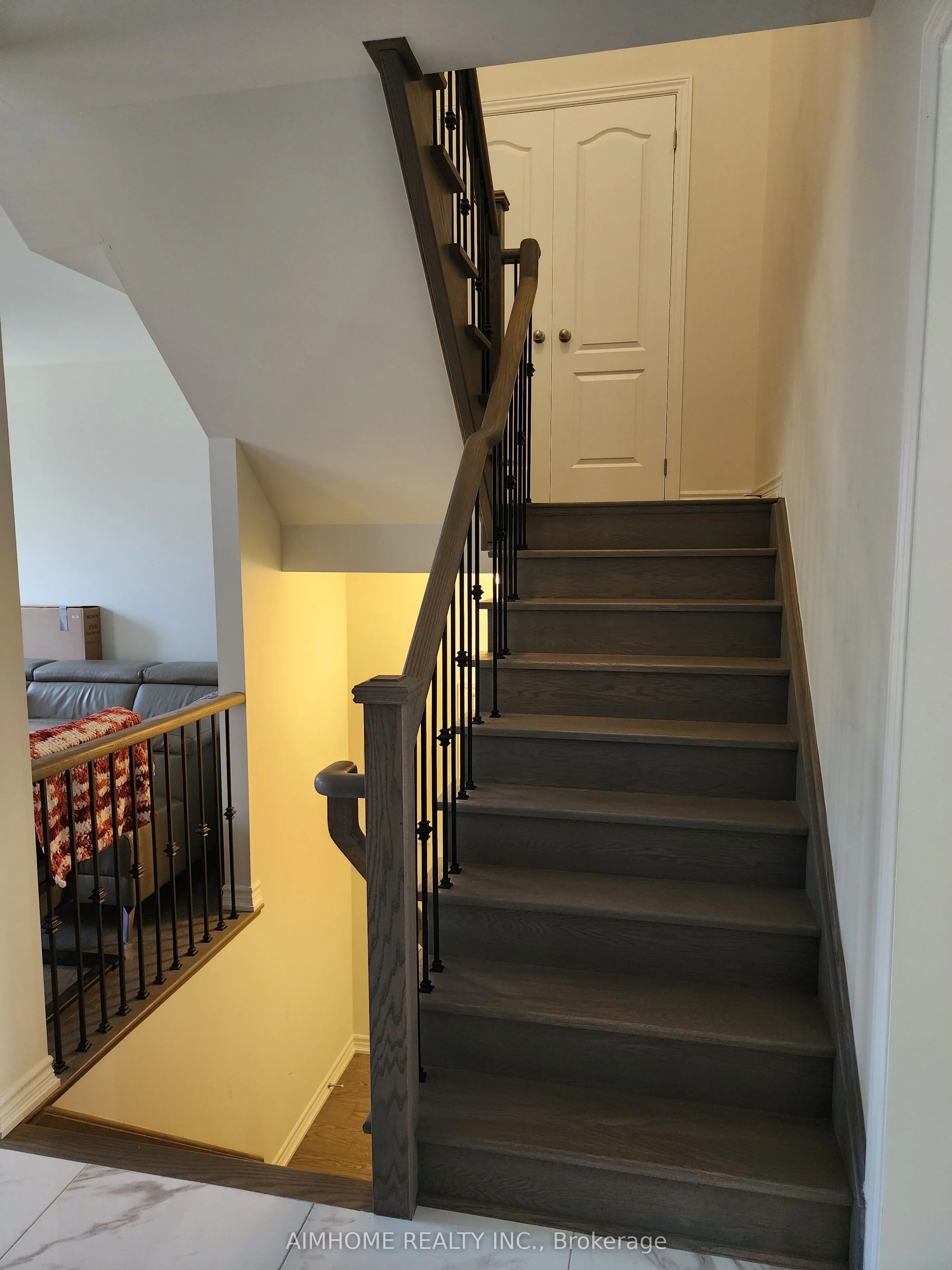 20 Clutterbuck Lane