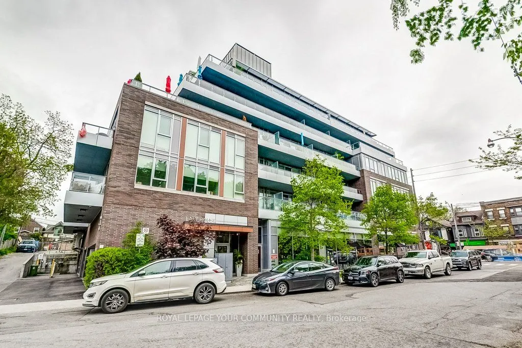 1960 Queen Street E, #306
