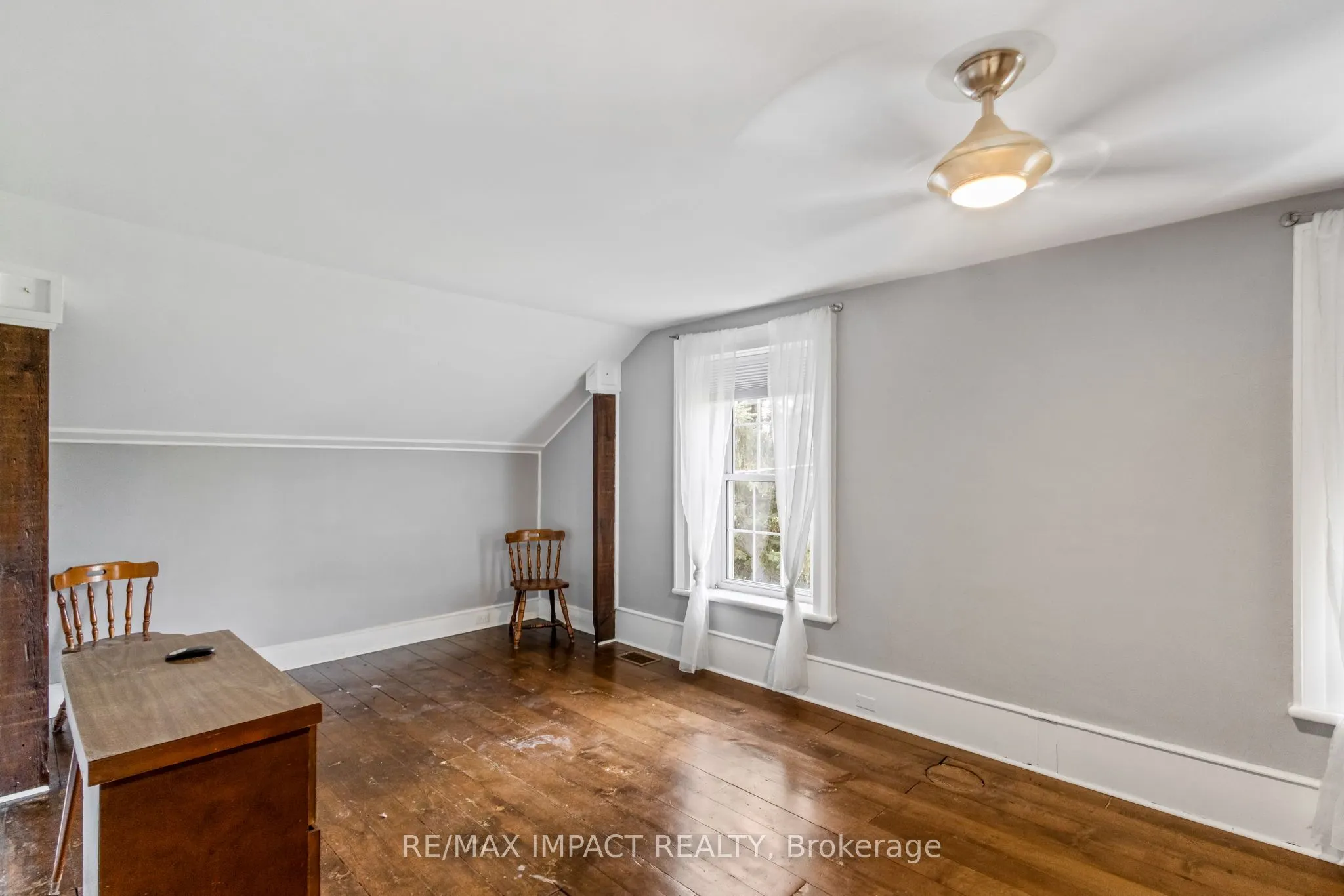 1933 Concession Rd 6 Road