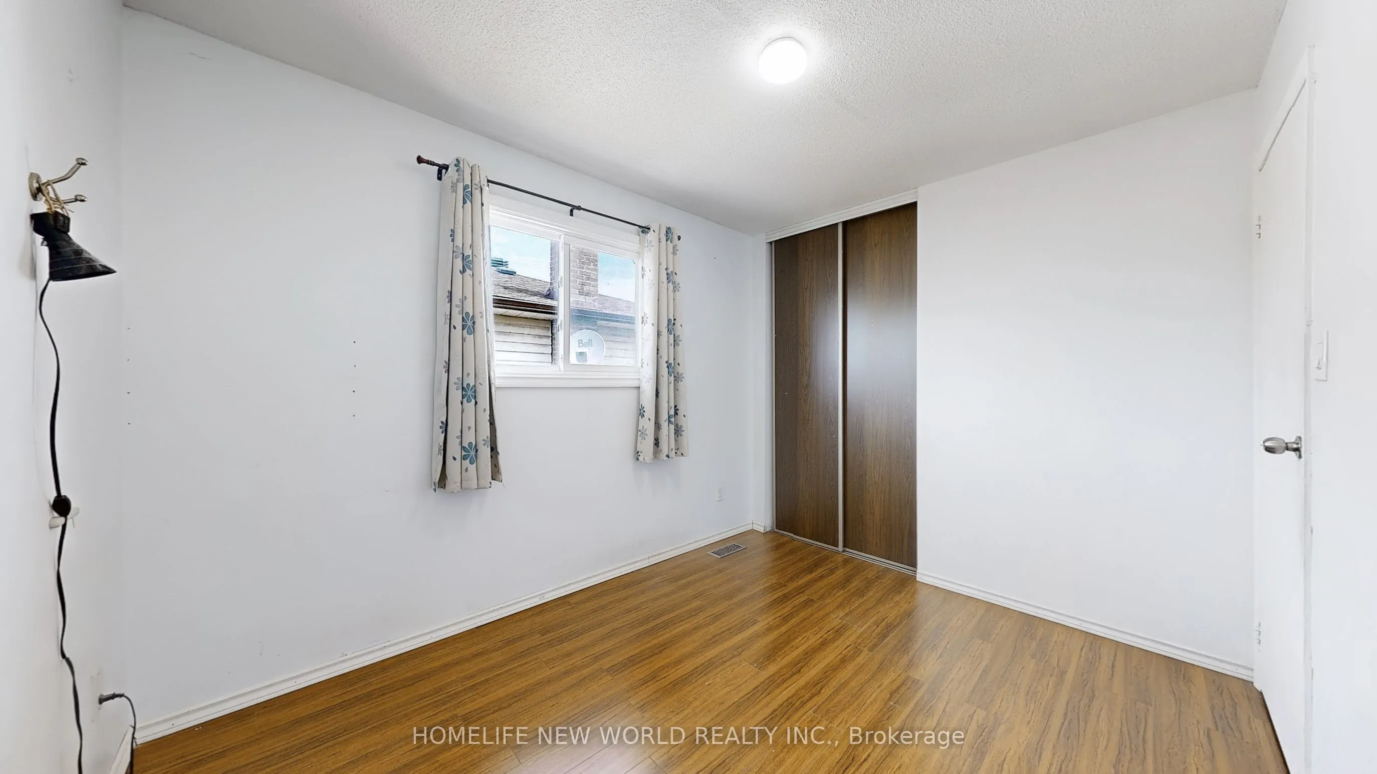 6 Snowhill Crescent