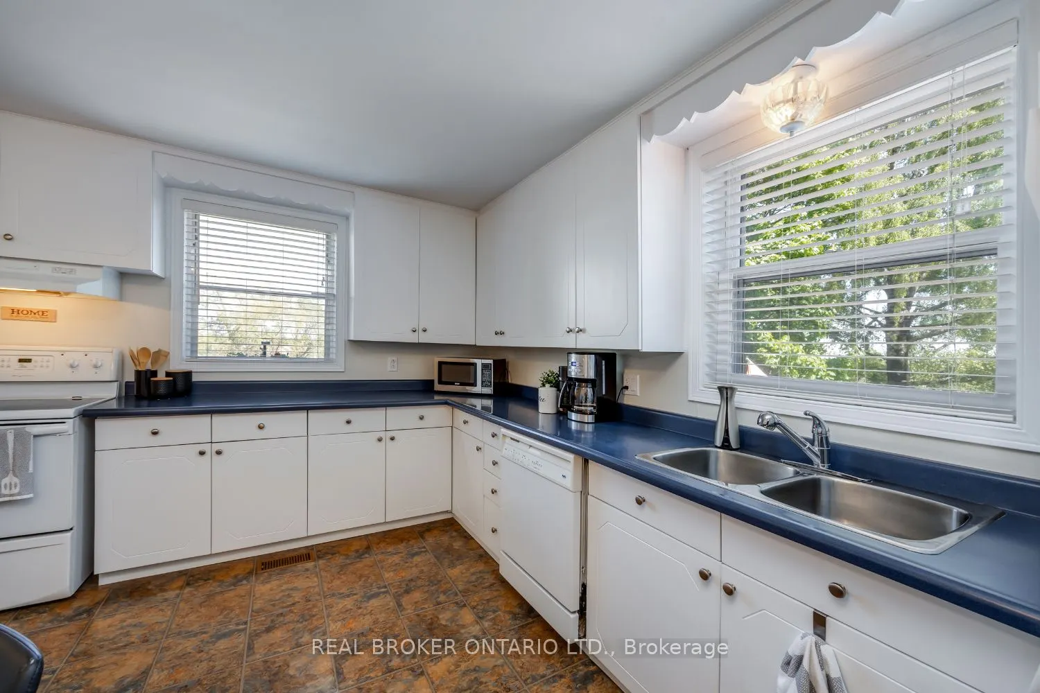2359 Baseline Road W
