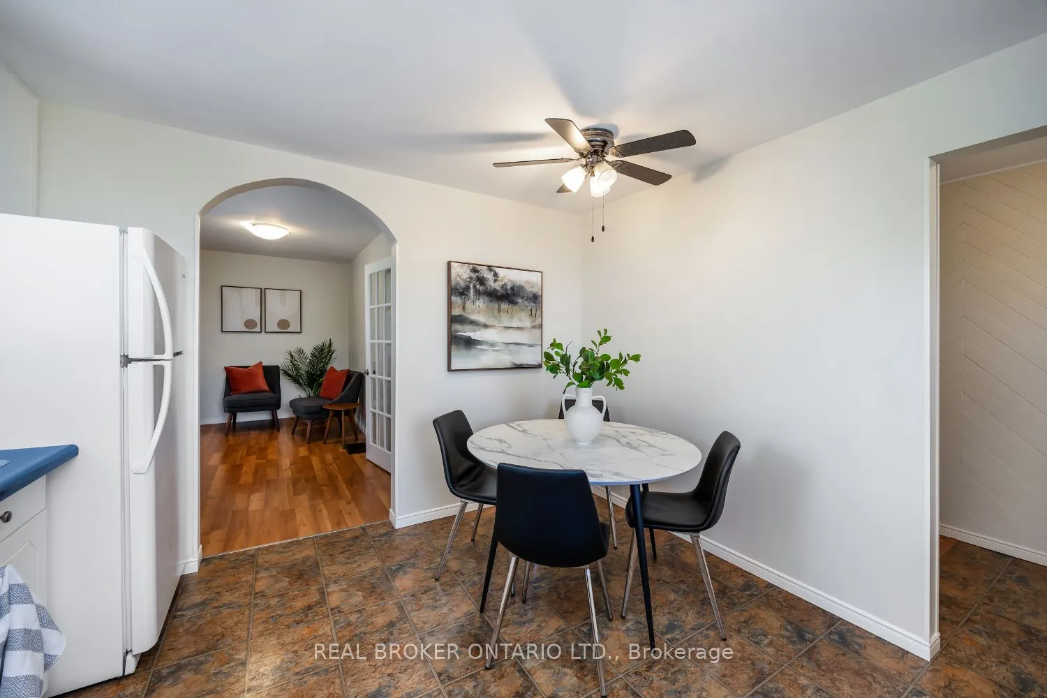 2359 Baseline Road W