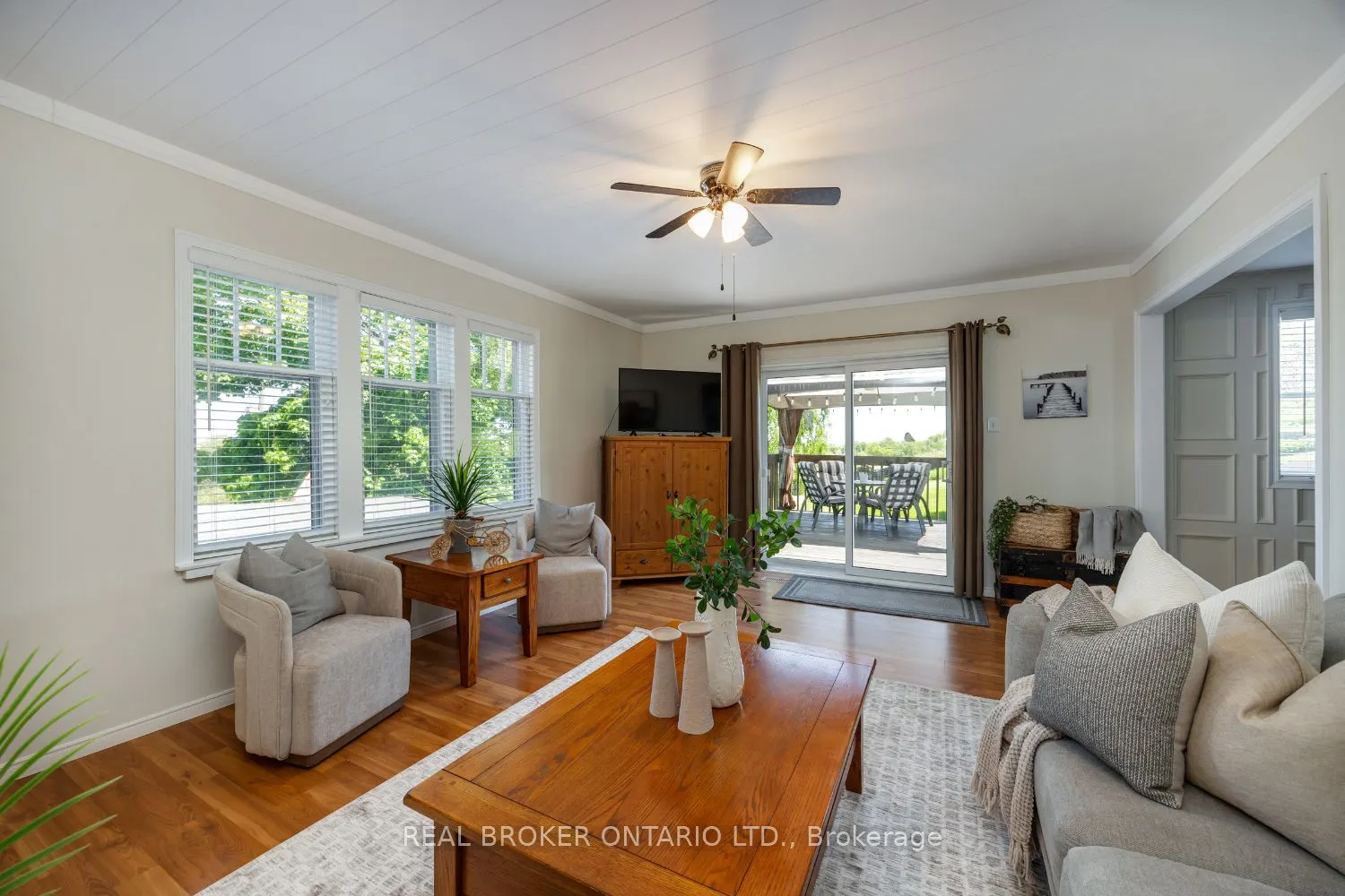2359 Baseline Road W
