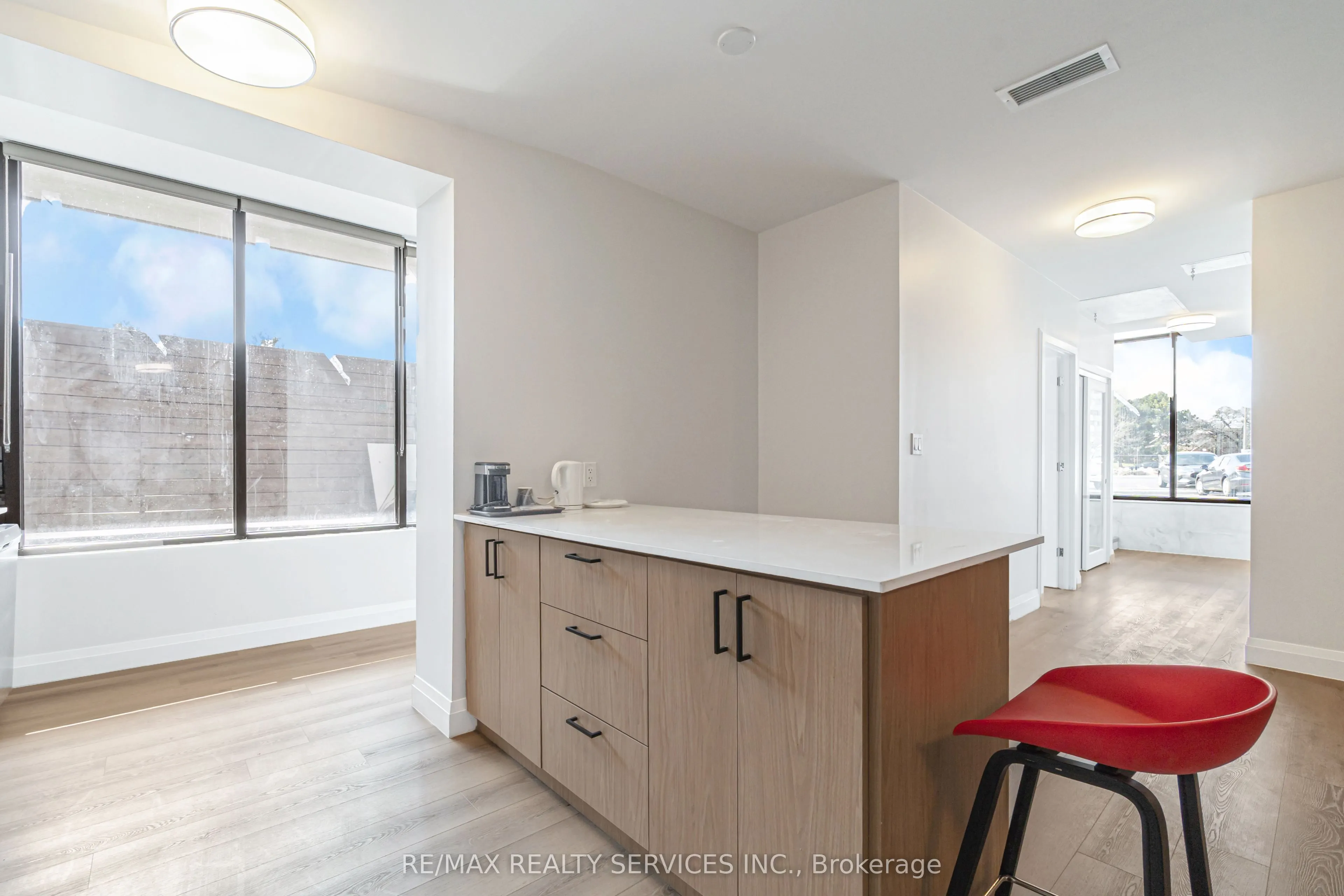 30 DEAN PARK Road, ##3
