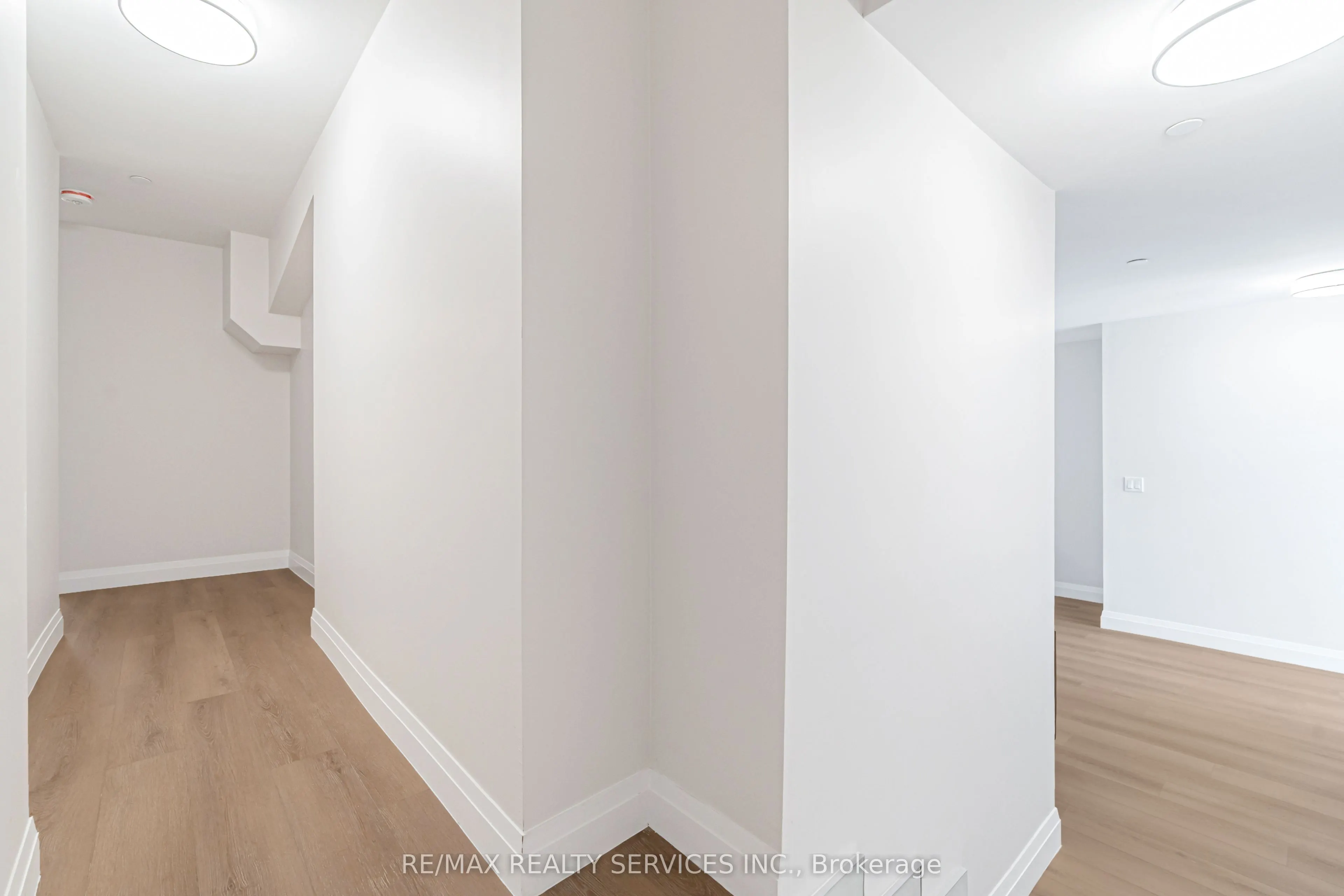 30 DEAN PARK Road, ##3