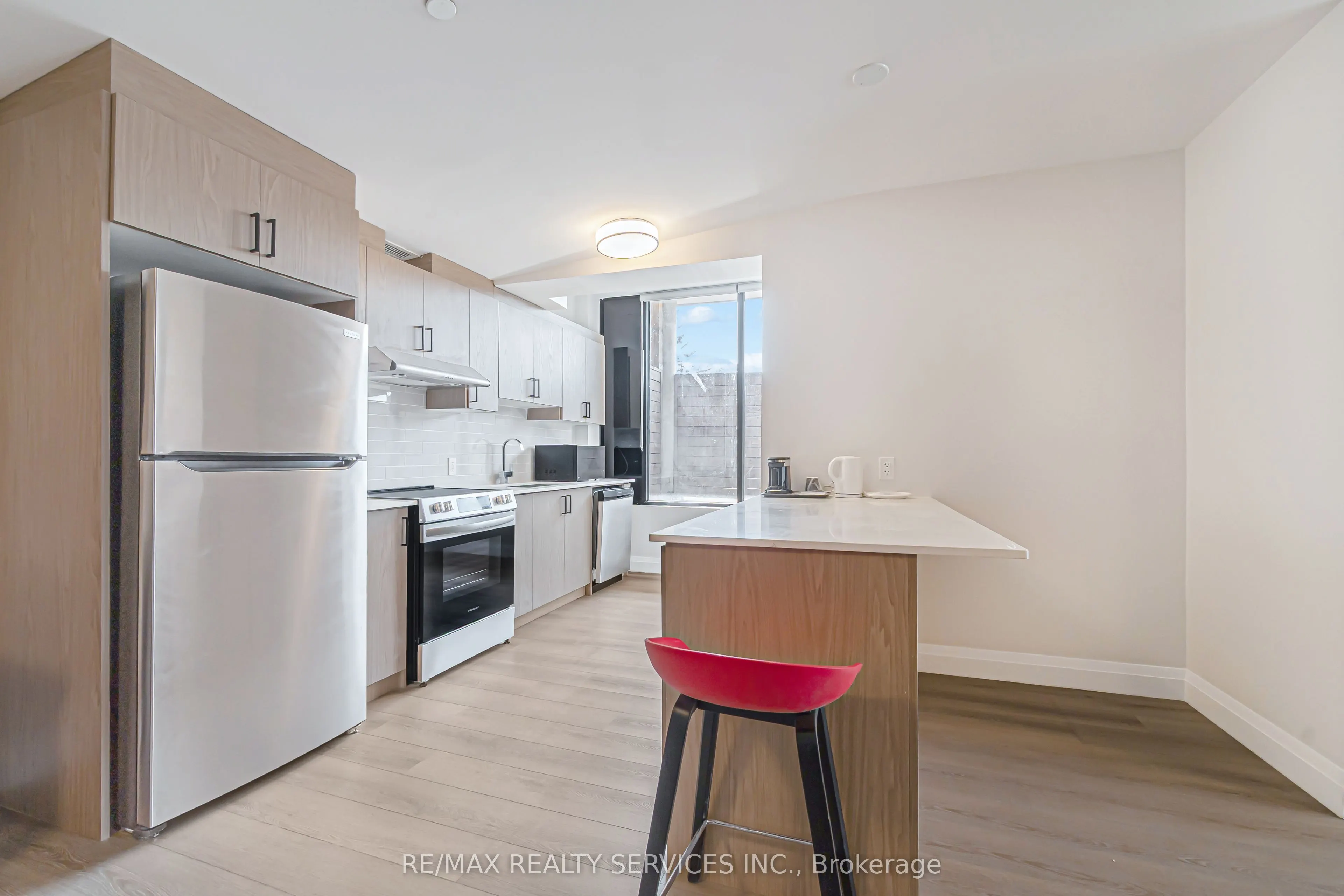 30 DEAN PARK Road, ##3
