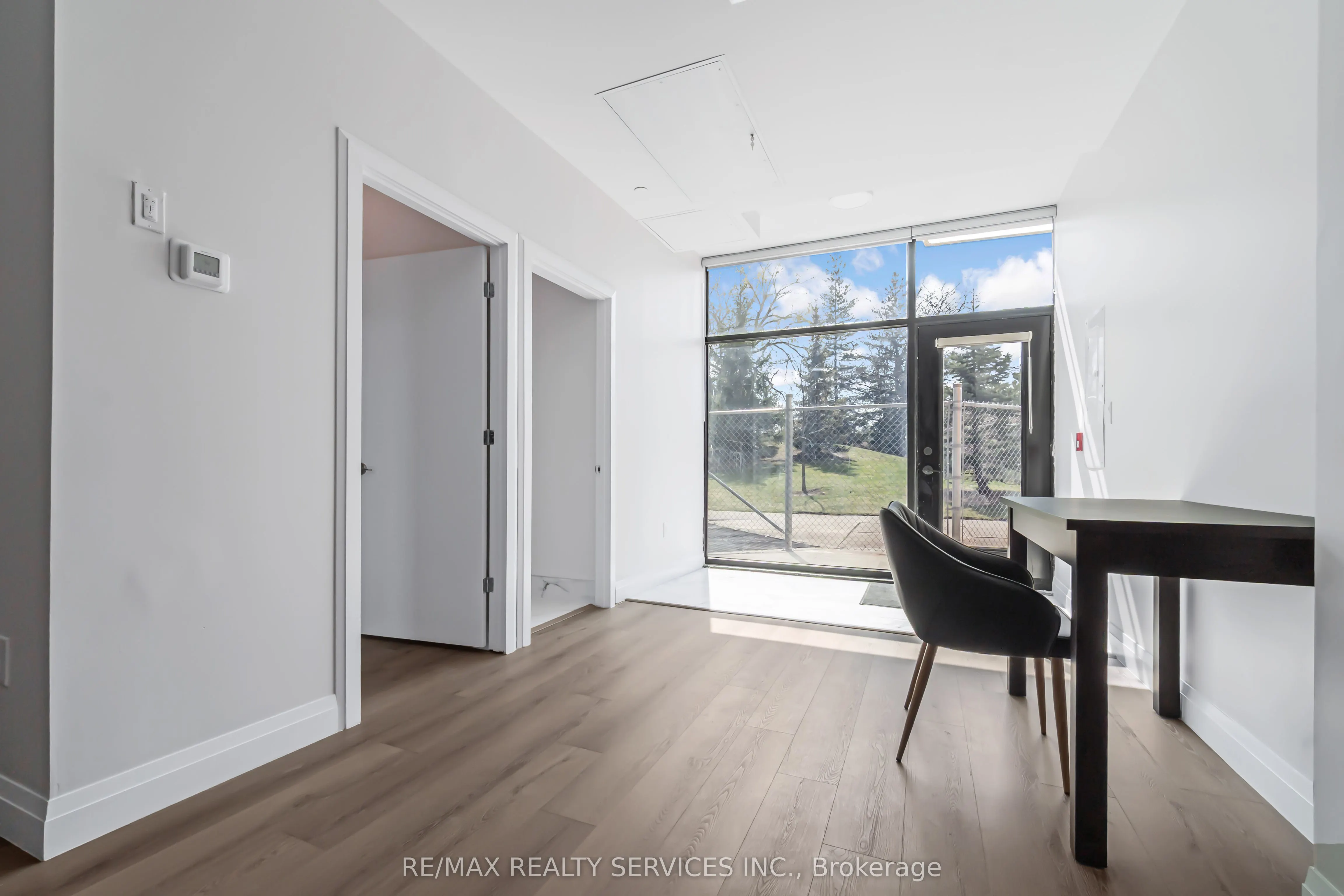 30 DEAN PARK Road, ##9