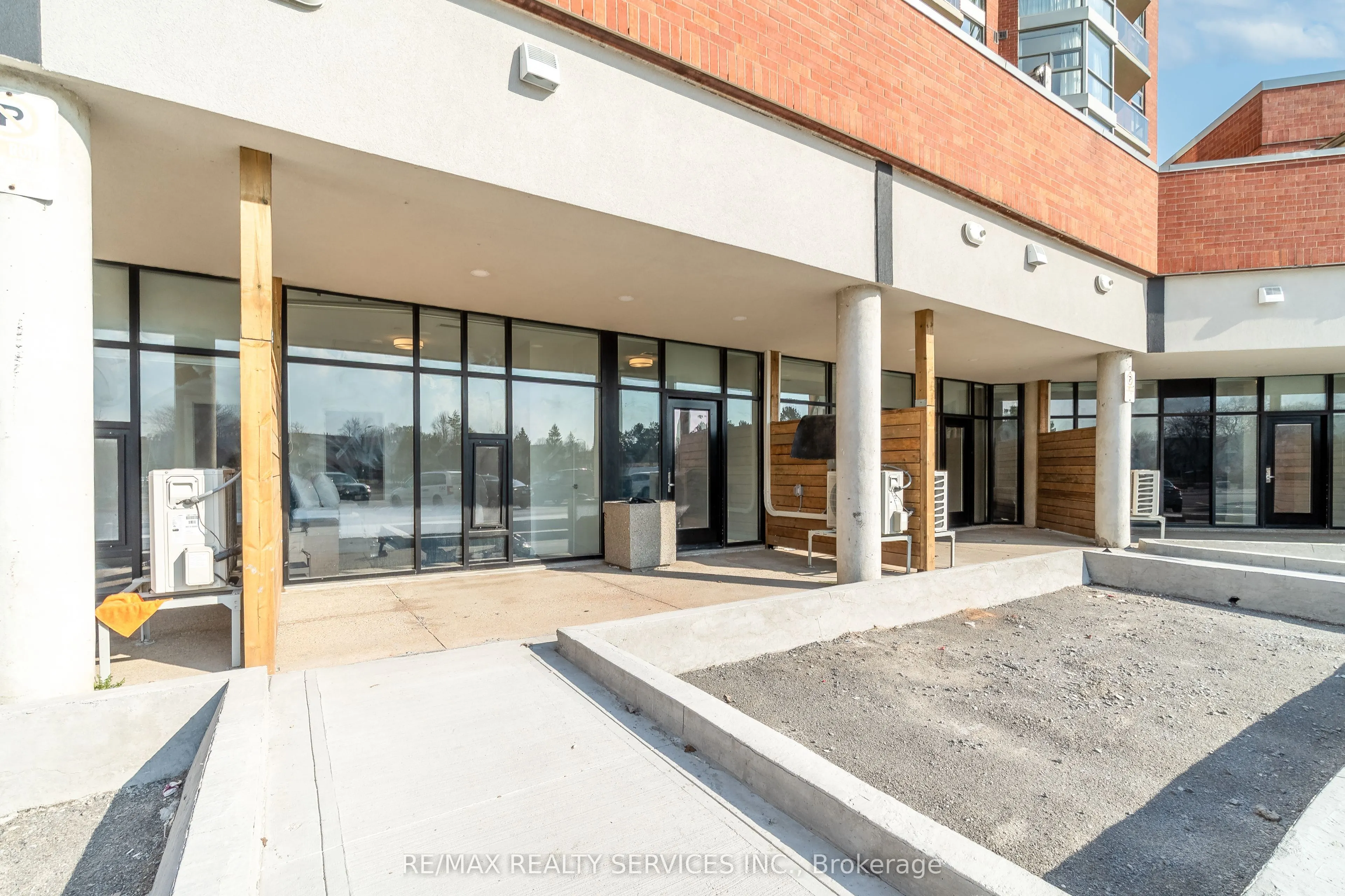 30 DEAN PARK Road, ##9