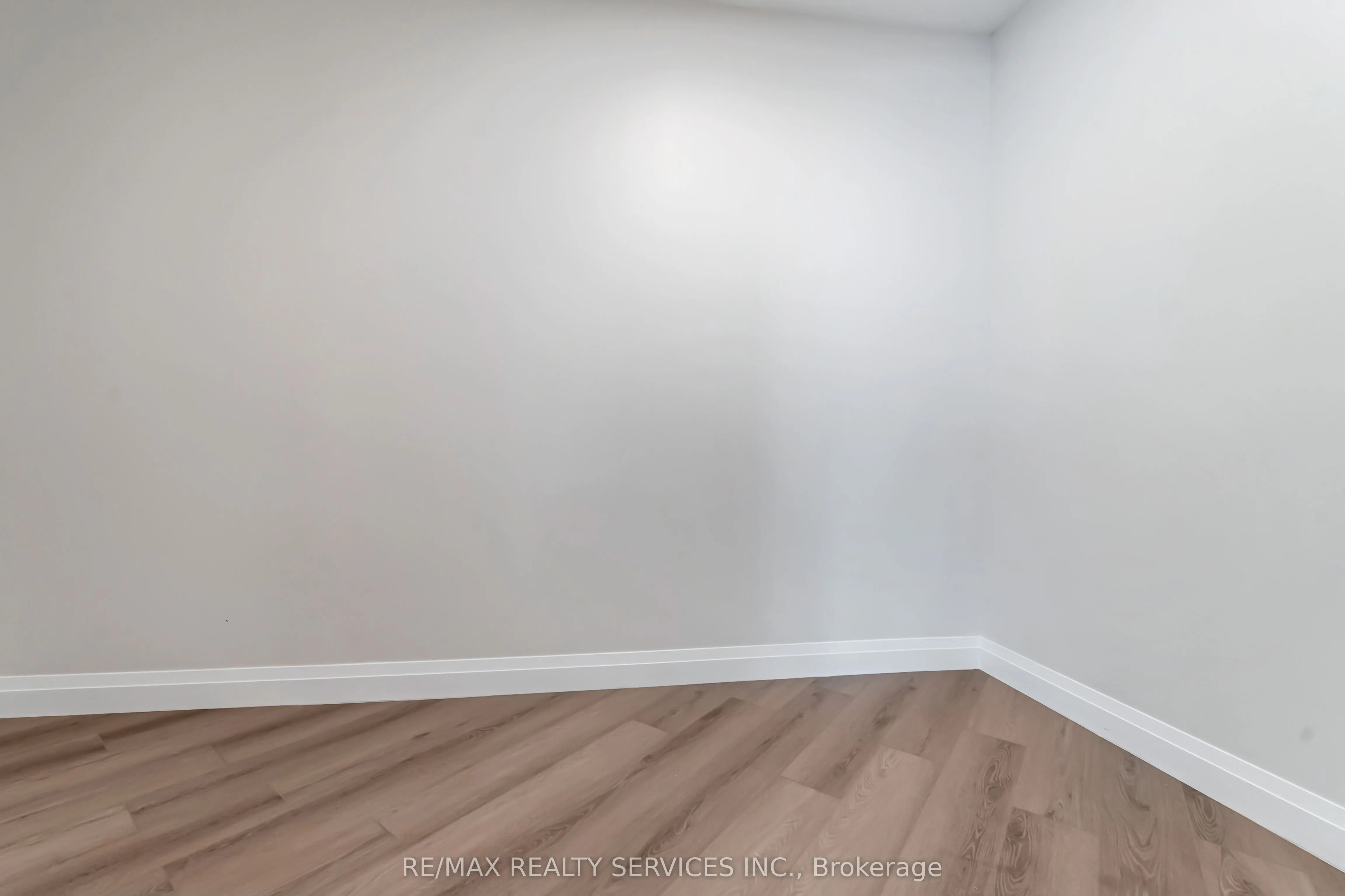 30 DEAN PARK Road, ##9