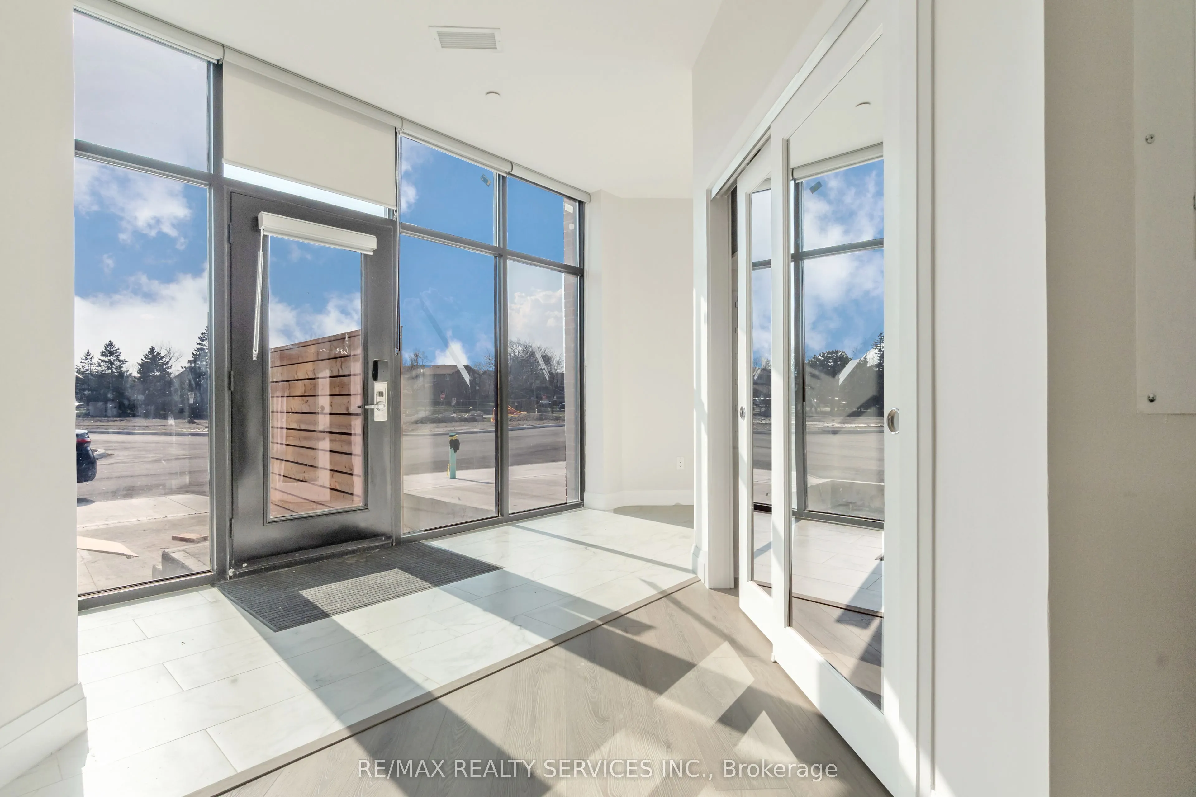 30 DEAN PARK Road, ##10