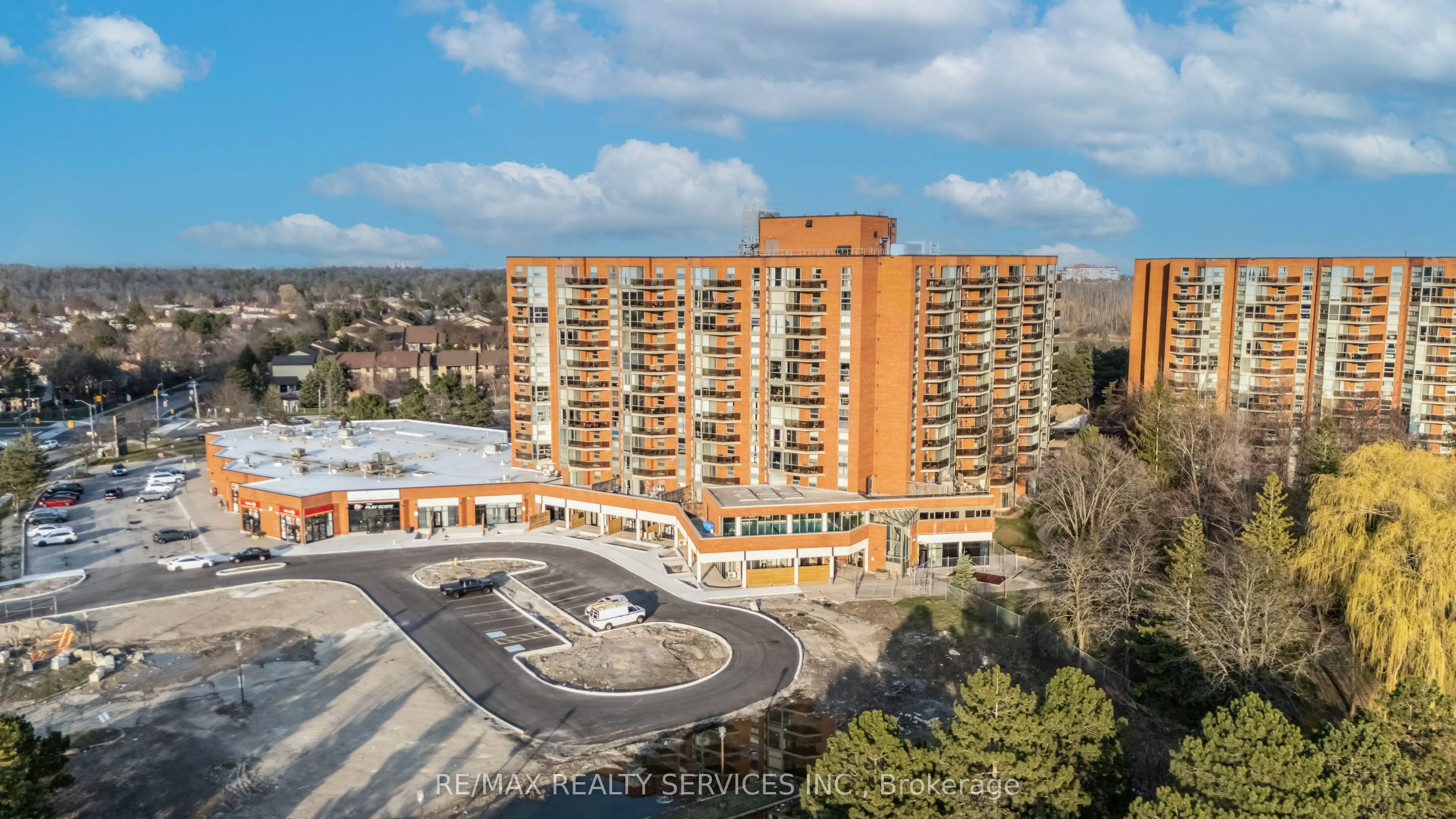 30 DEAN PARK Road, ##10