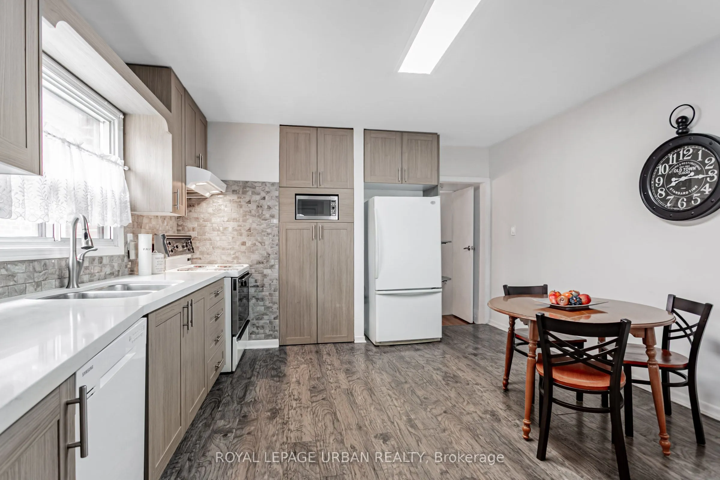 144 Aldwych Avenue