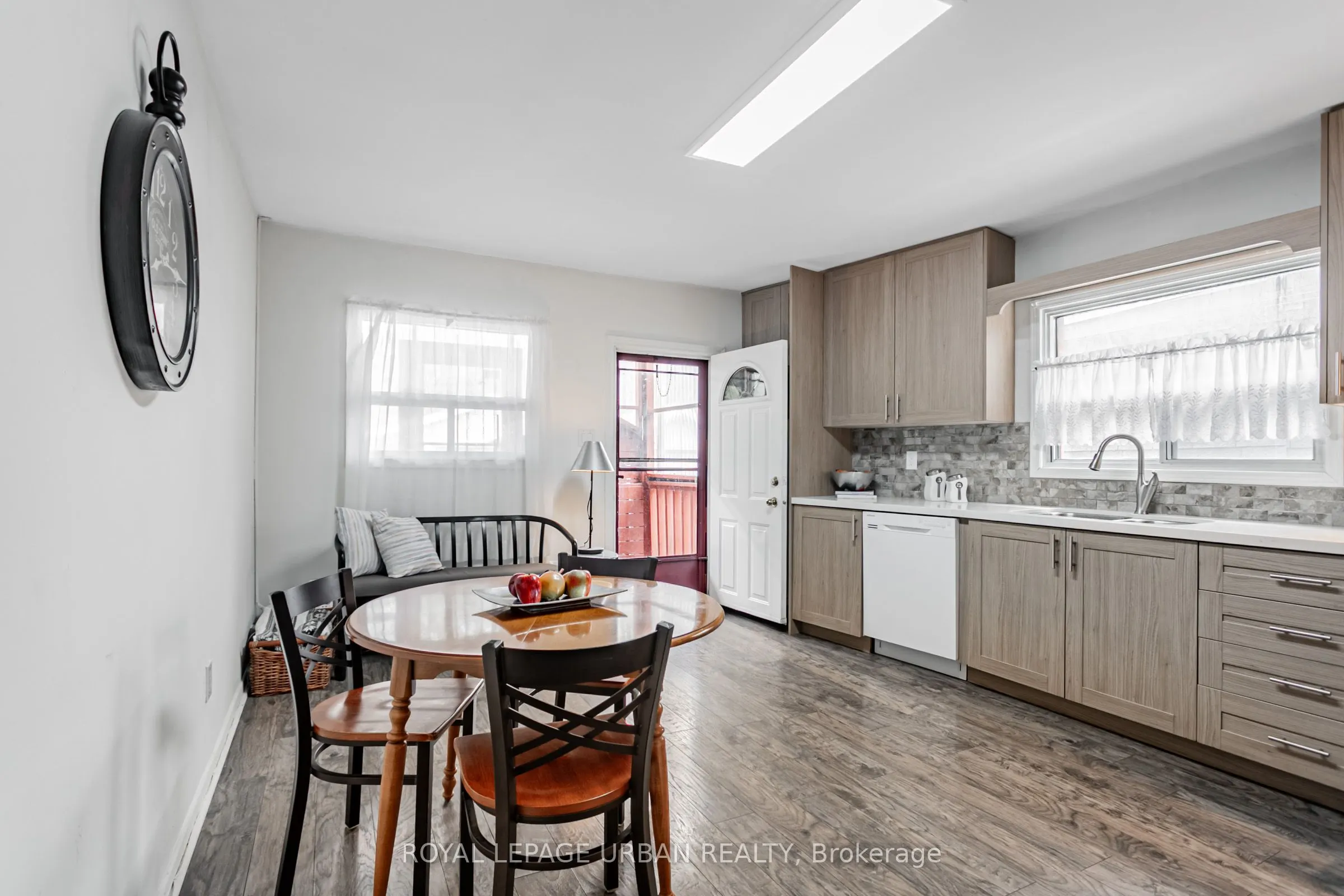 144 Aldwych Avenue