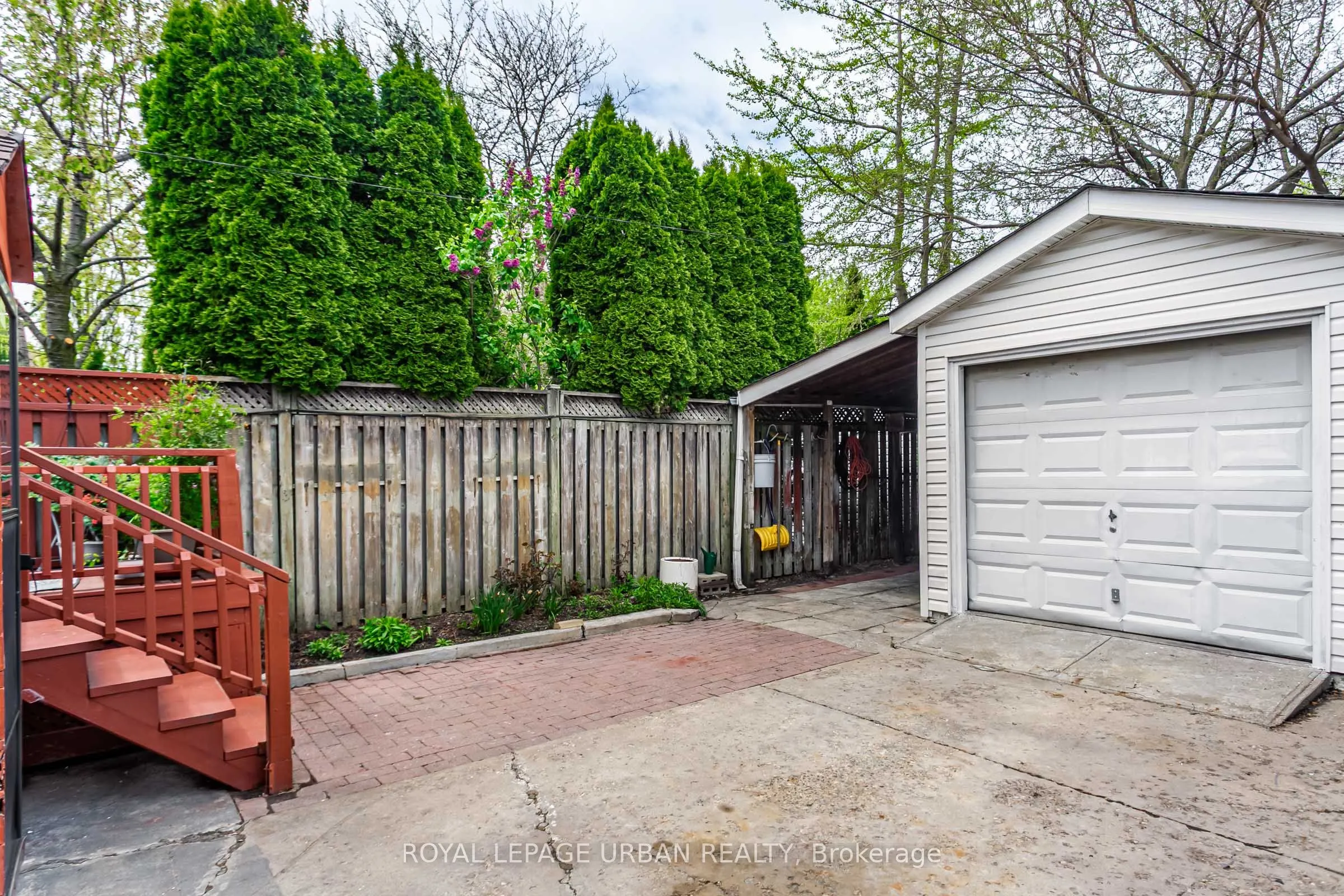 144 Aldwych Avenue