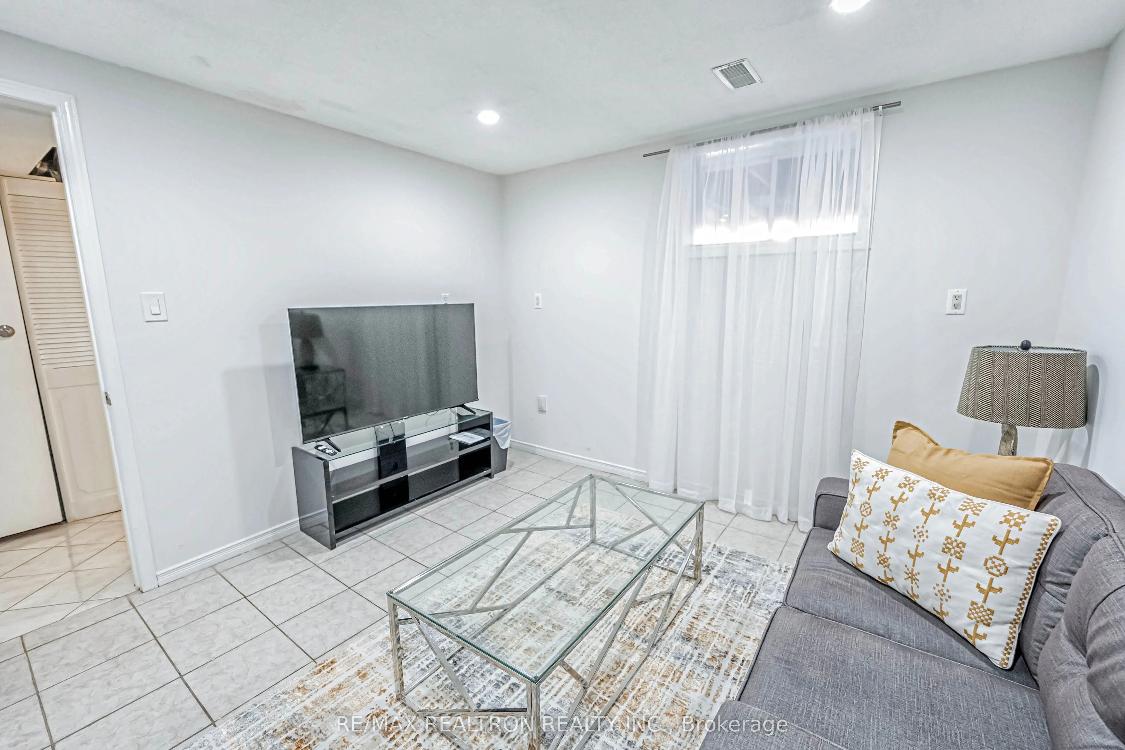 58 Crittenden Square