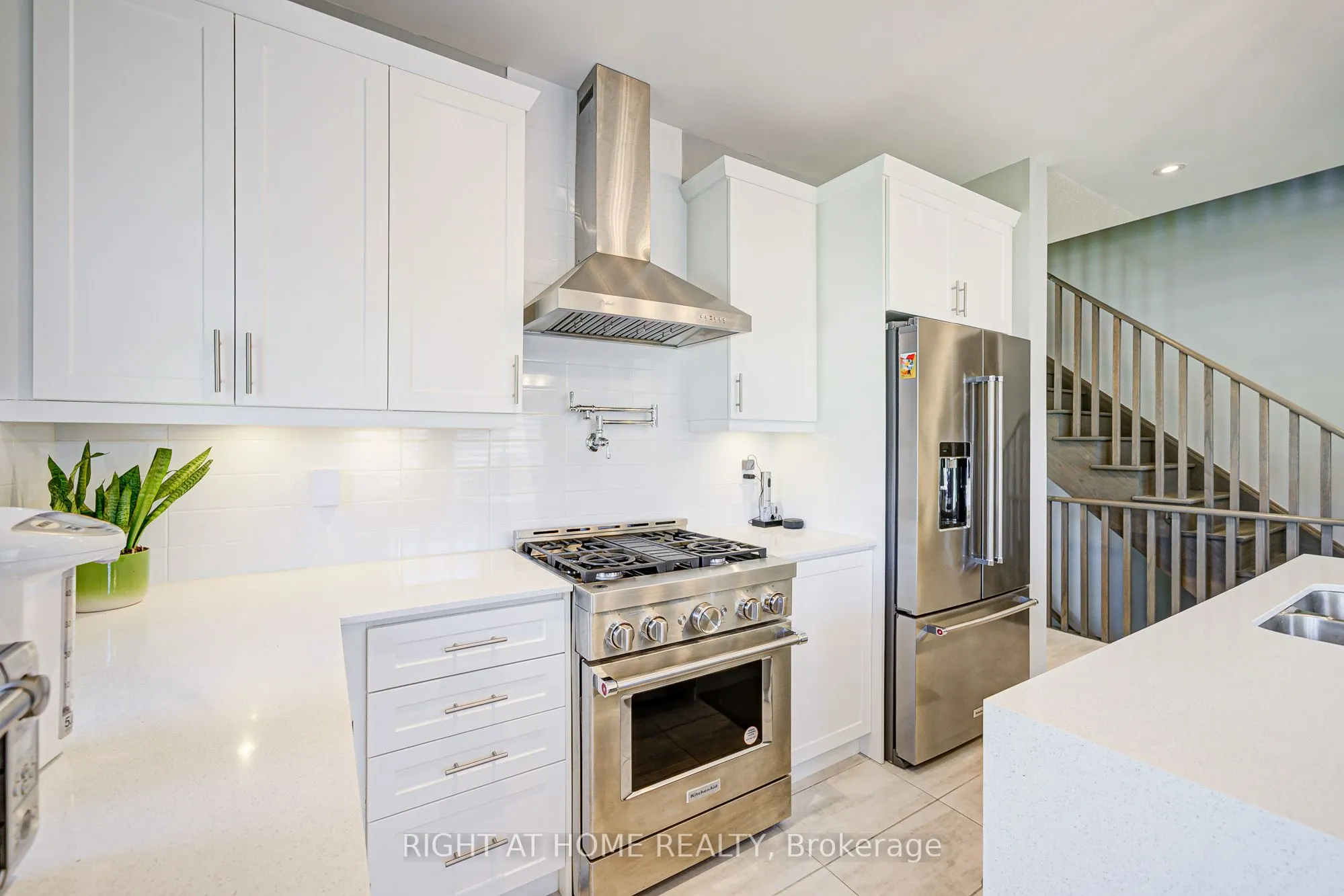 42 Waterbury Crescent