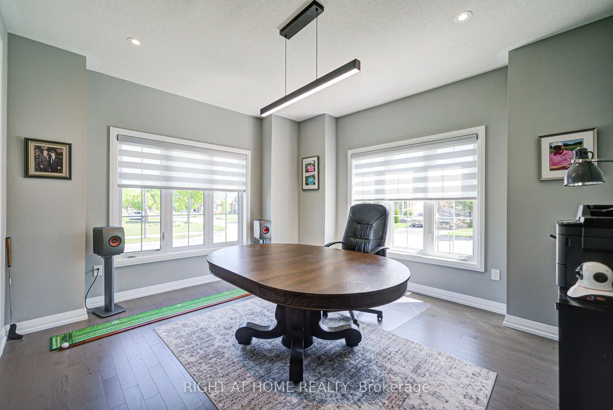42 Waterbury Crescent