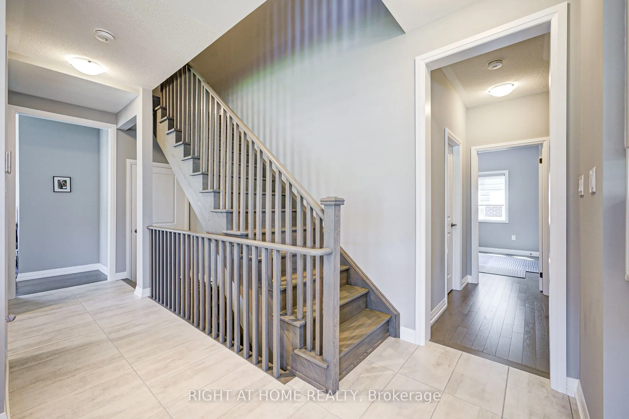 42 Waterbury Crescent