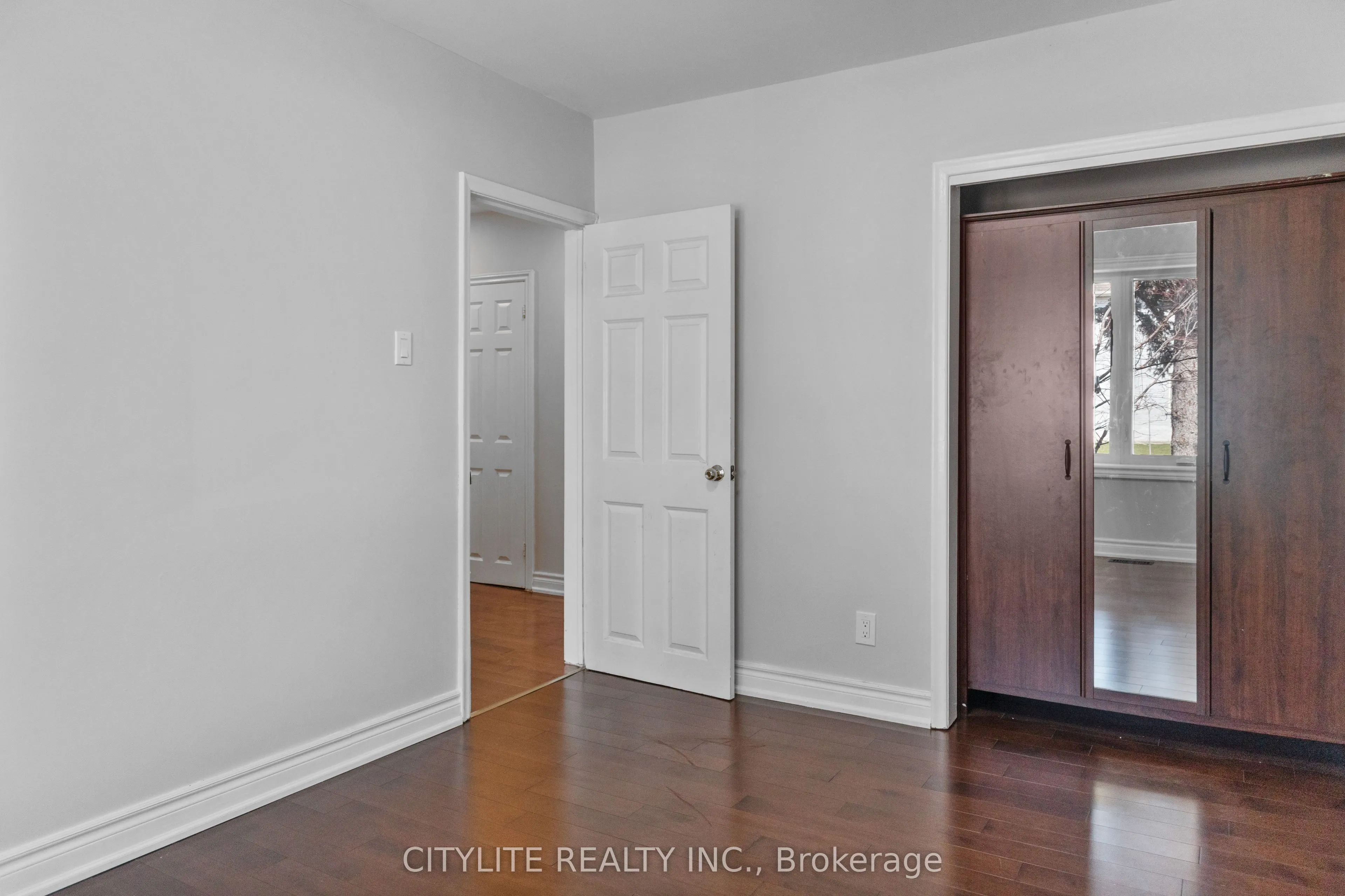 2 Emmeline Crescent