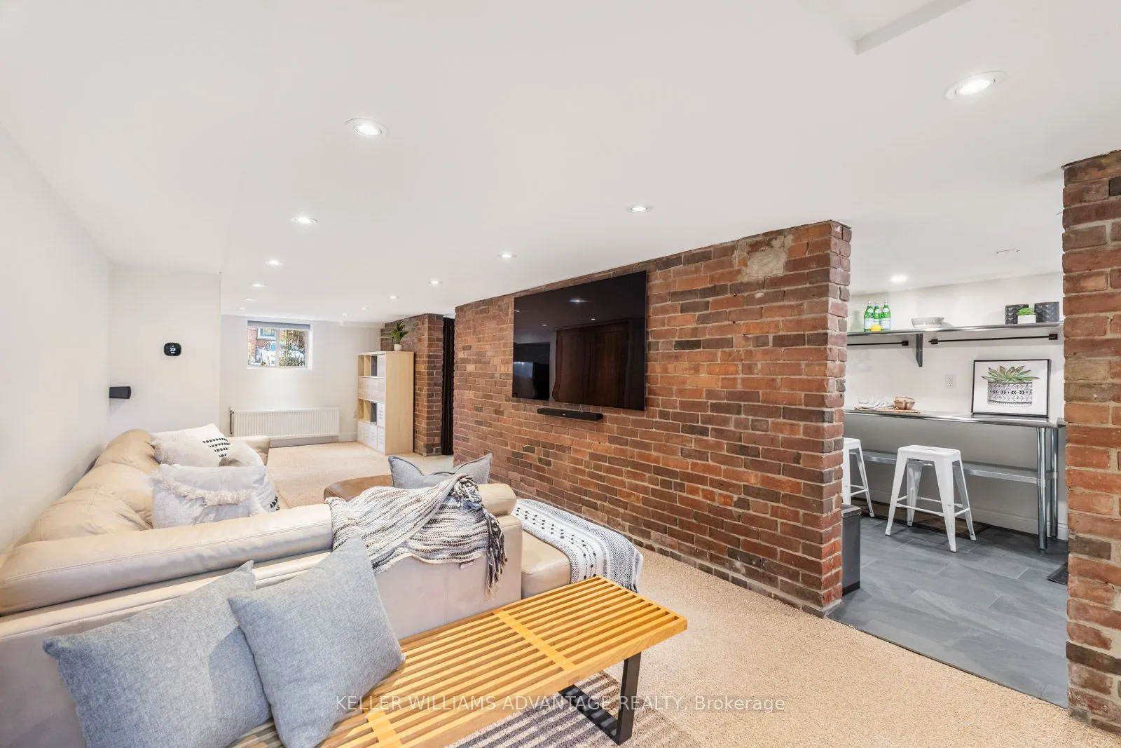 101 Dixon Avenue