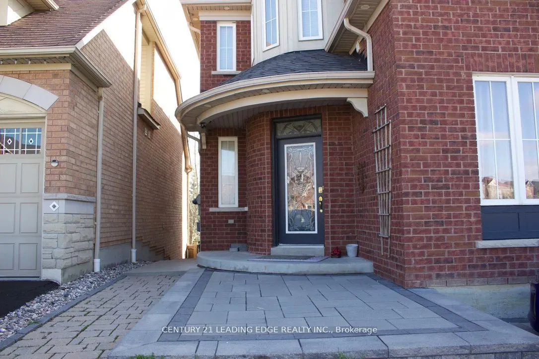 91 Gillett Drive, #Lower