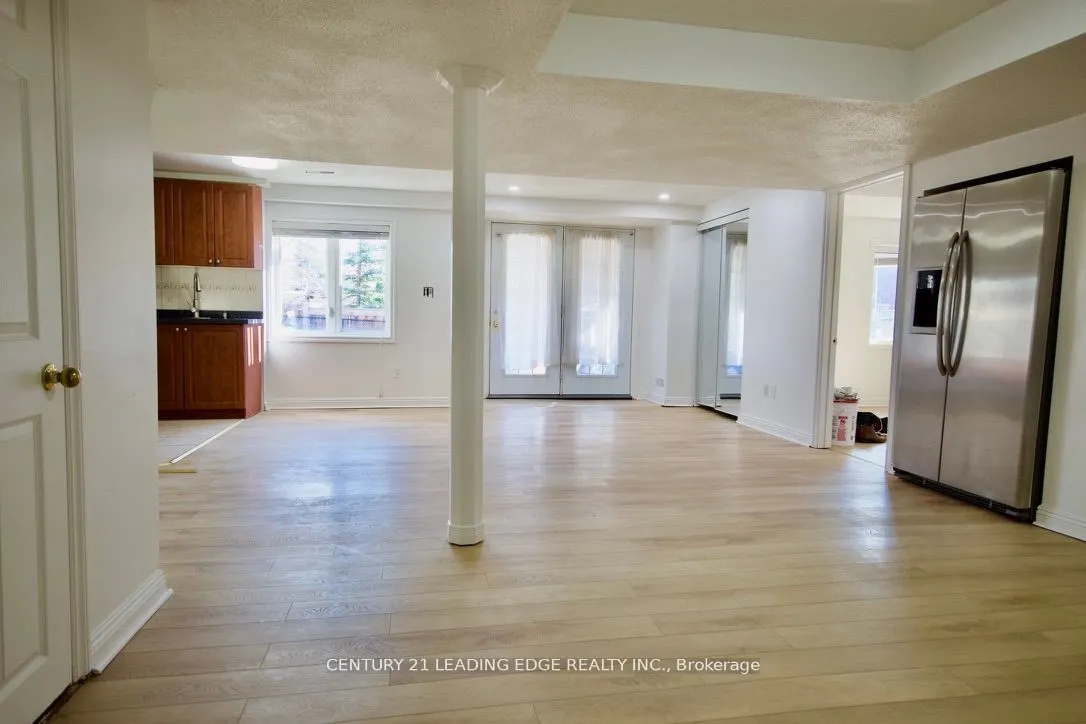 91 Gillett Drive, #Lower