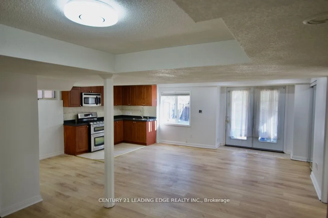 91 Gillett Drive, #Lower