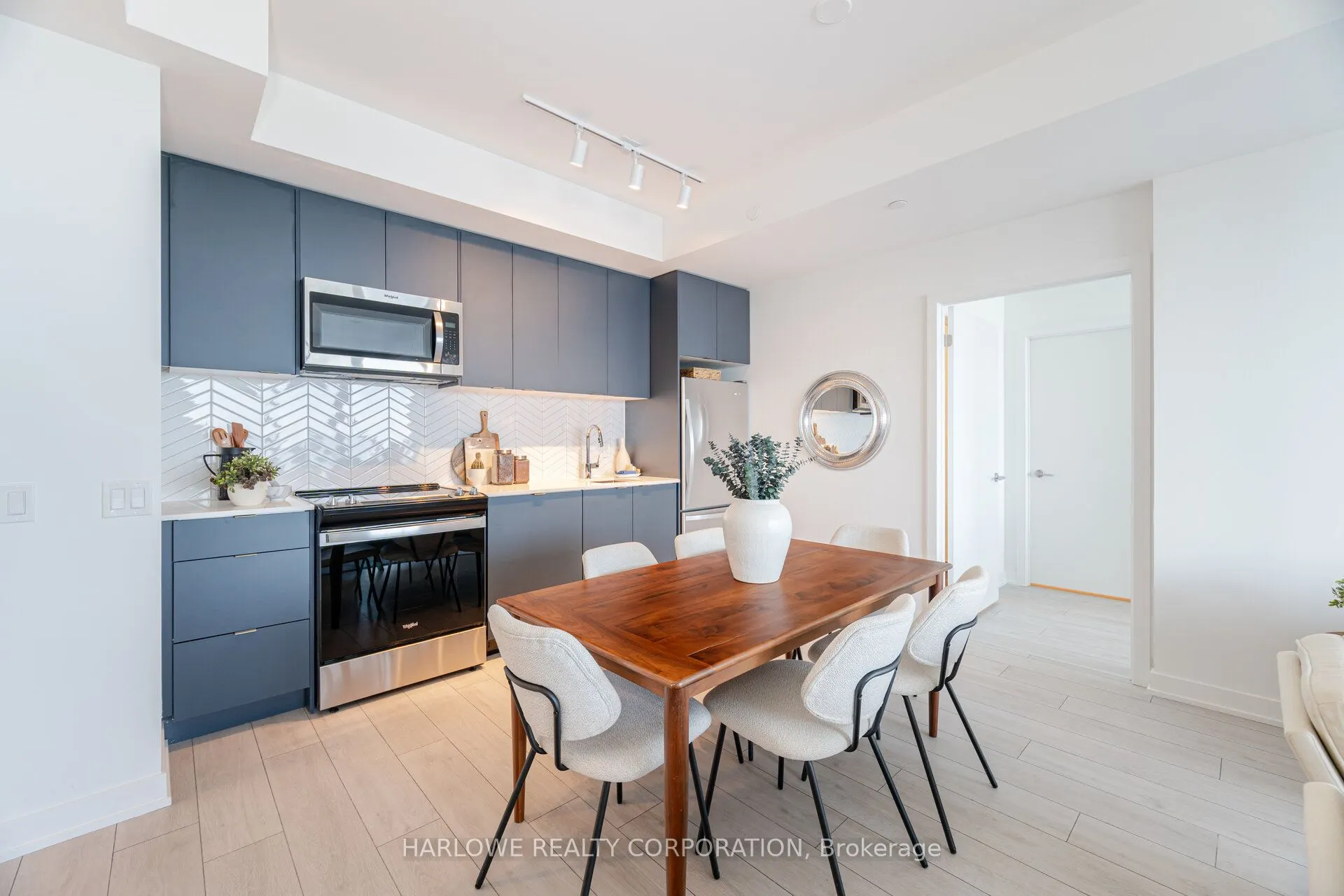 1606 Charles Street, #1604 A