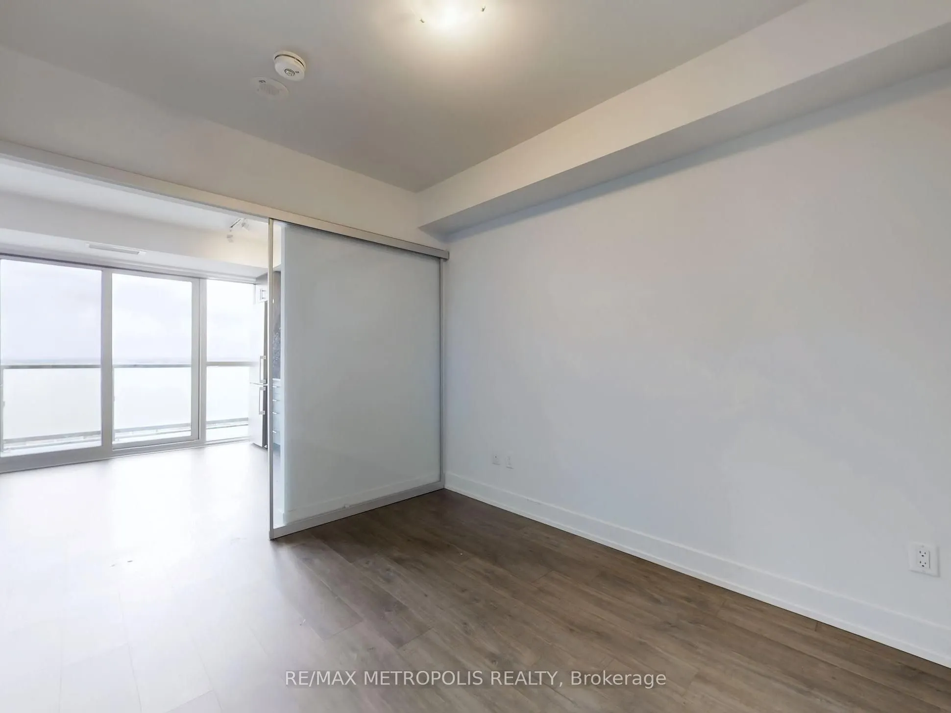 2550 Simcoe Street N, #2020