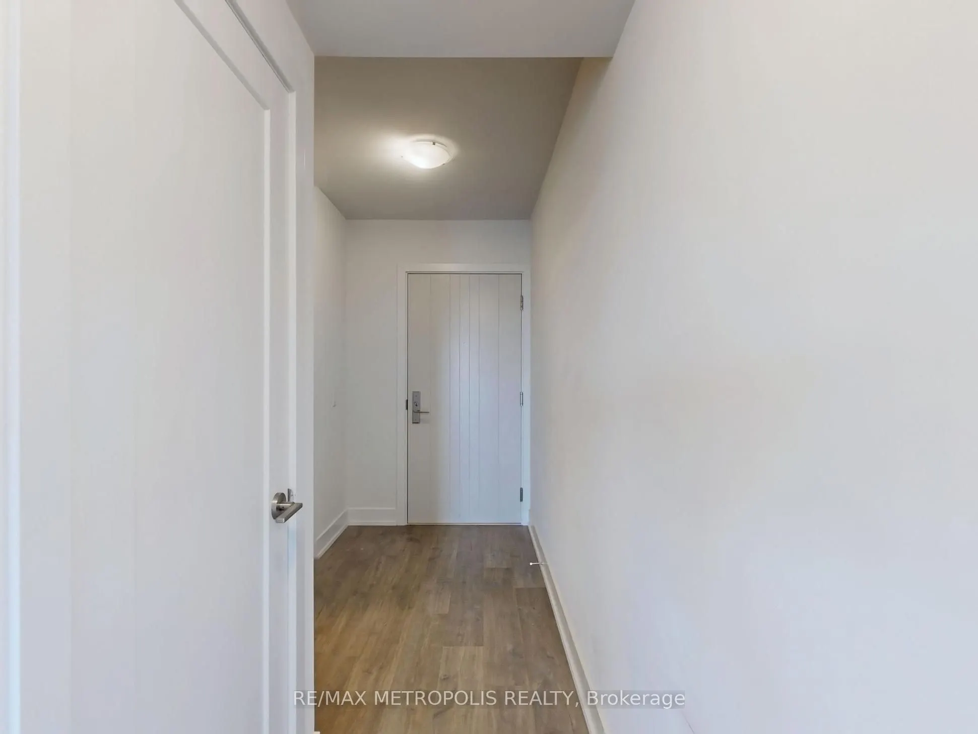 2550 Simcoe Street N, #2020