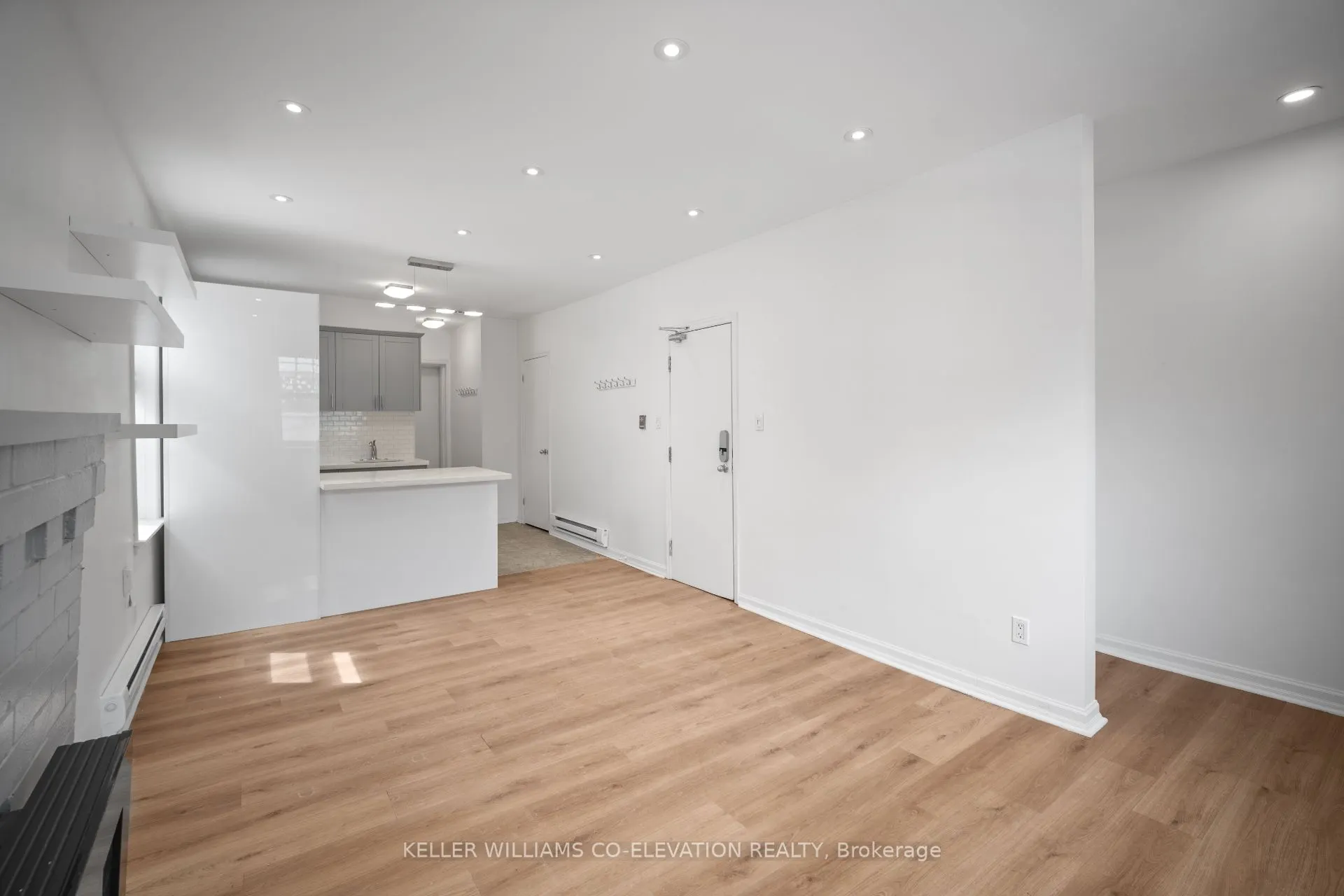 2461 Queen Street E, #8