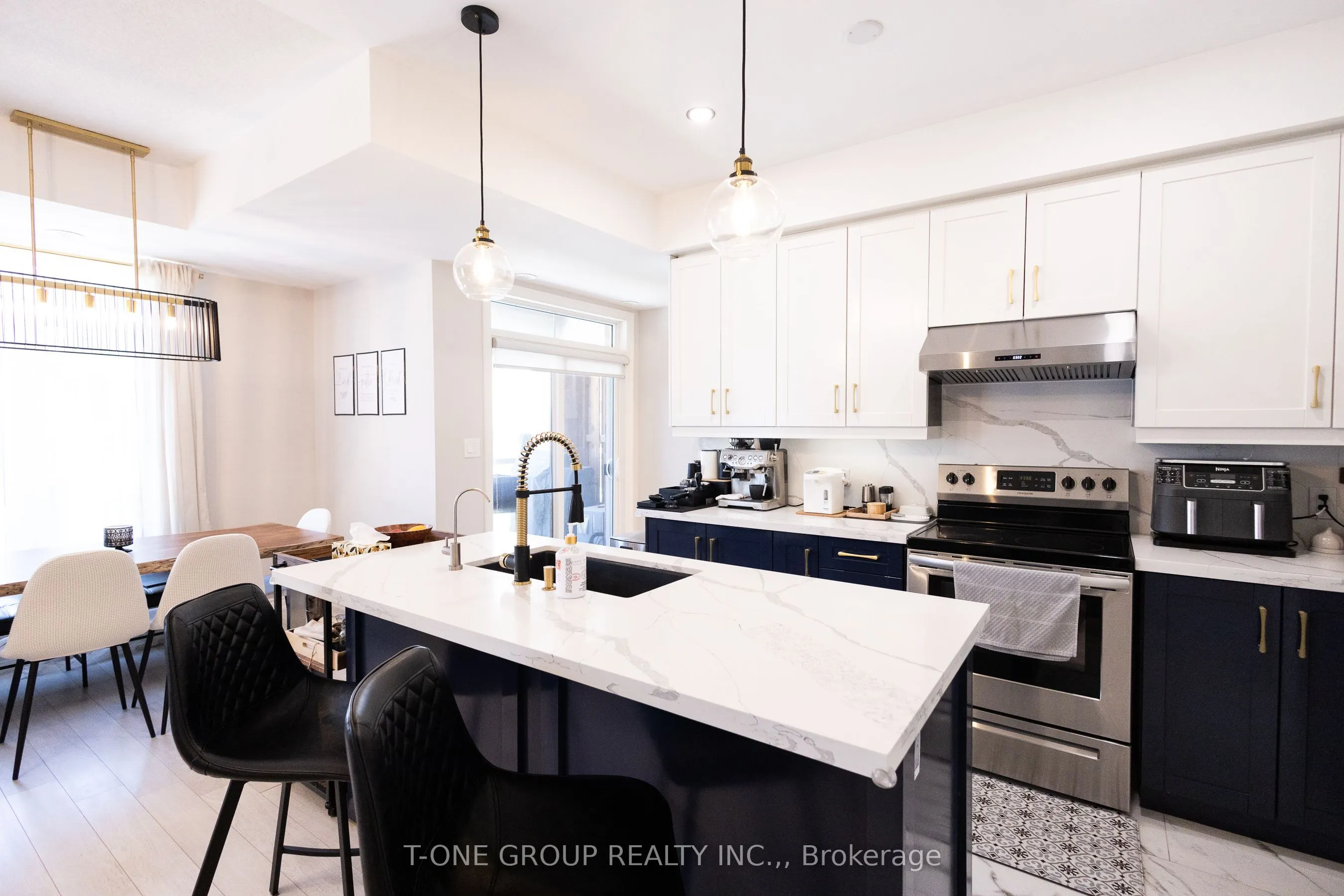 2728 William Jackson Drive, #7