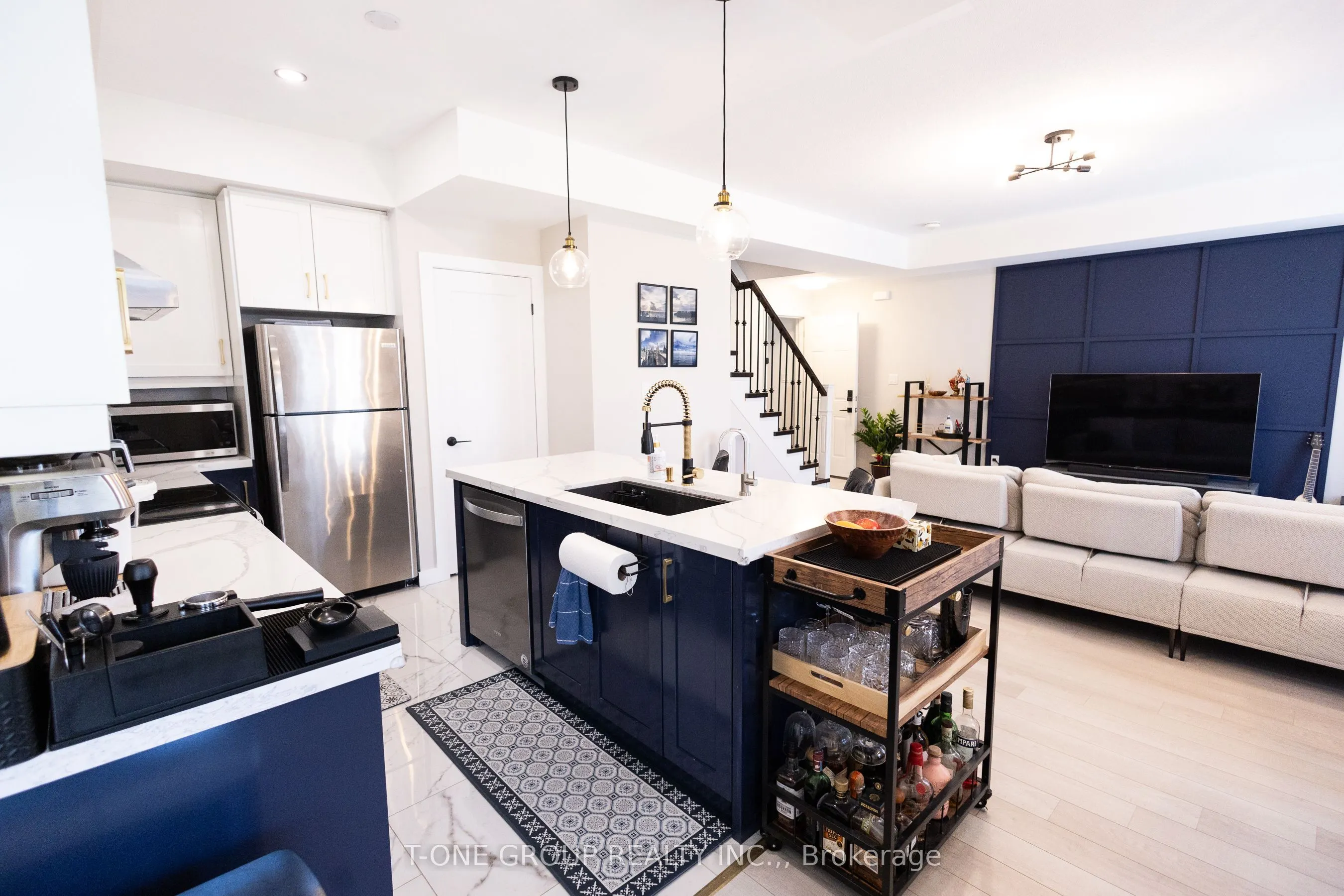 2728 William Jackson Drive, #7