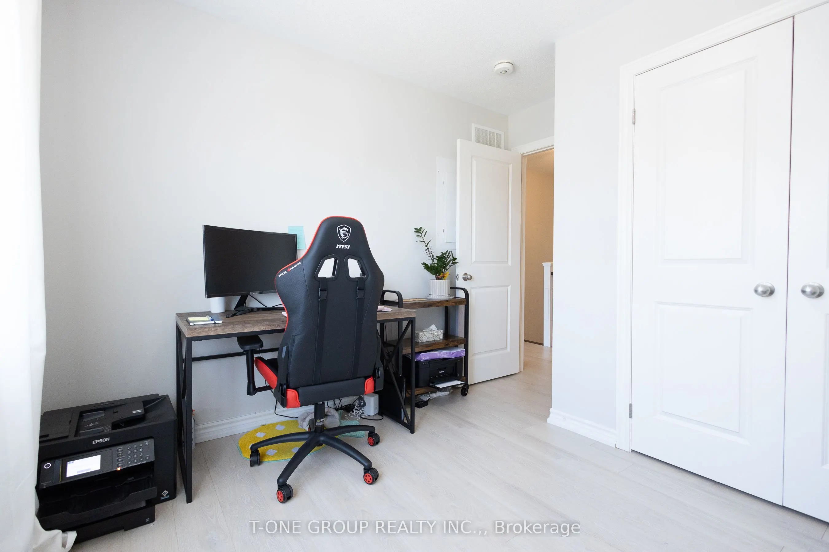 2728 William Jackson Drive, #7