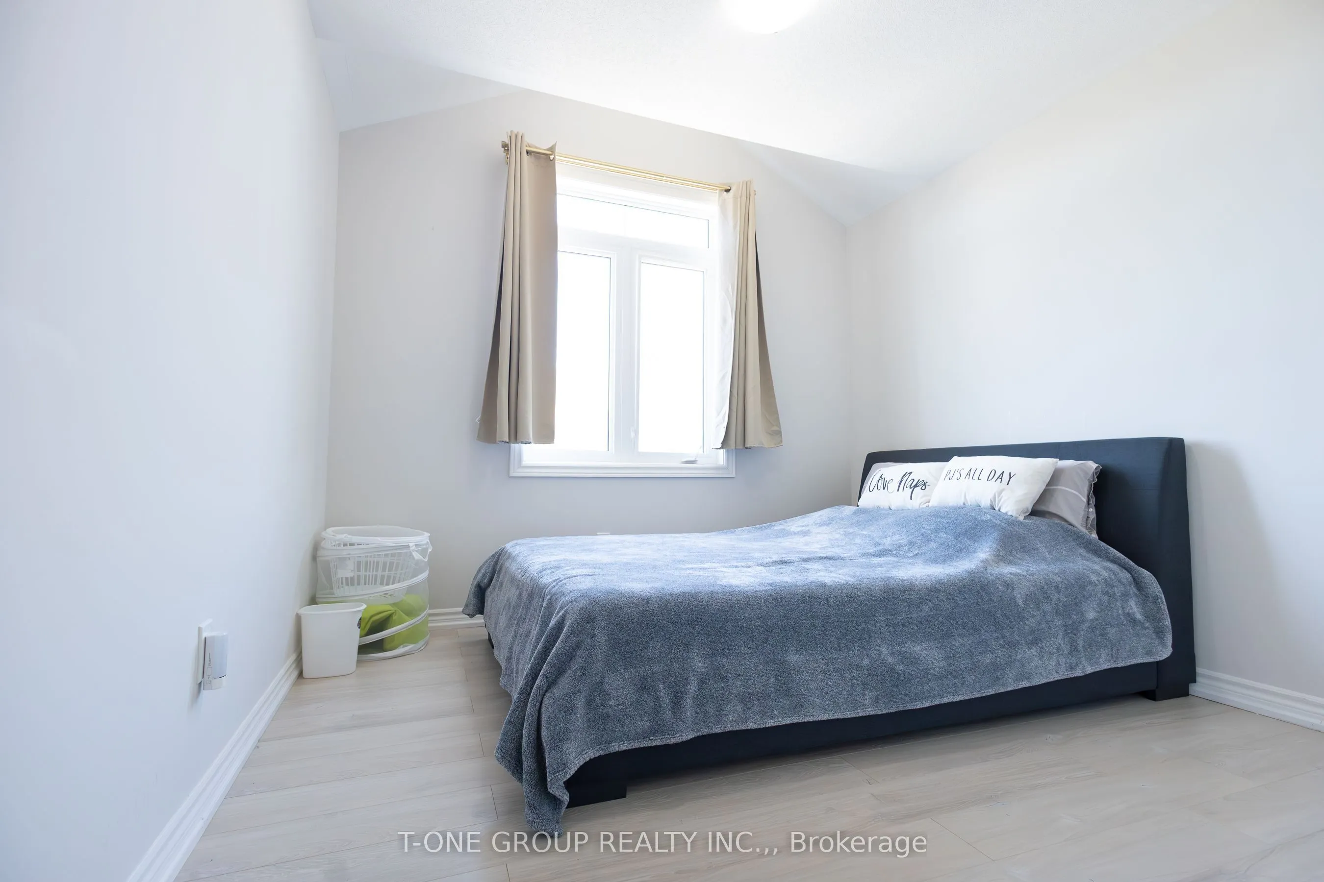 2728 William Jackson Drive, #7