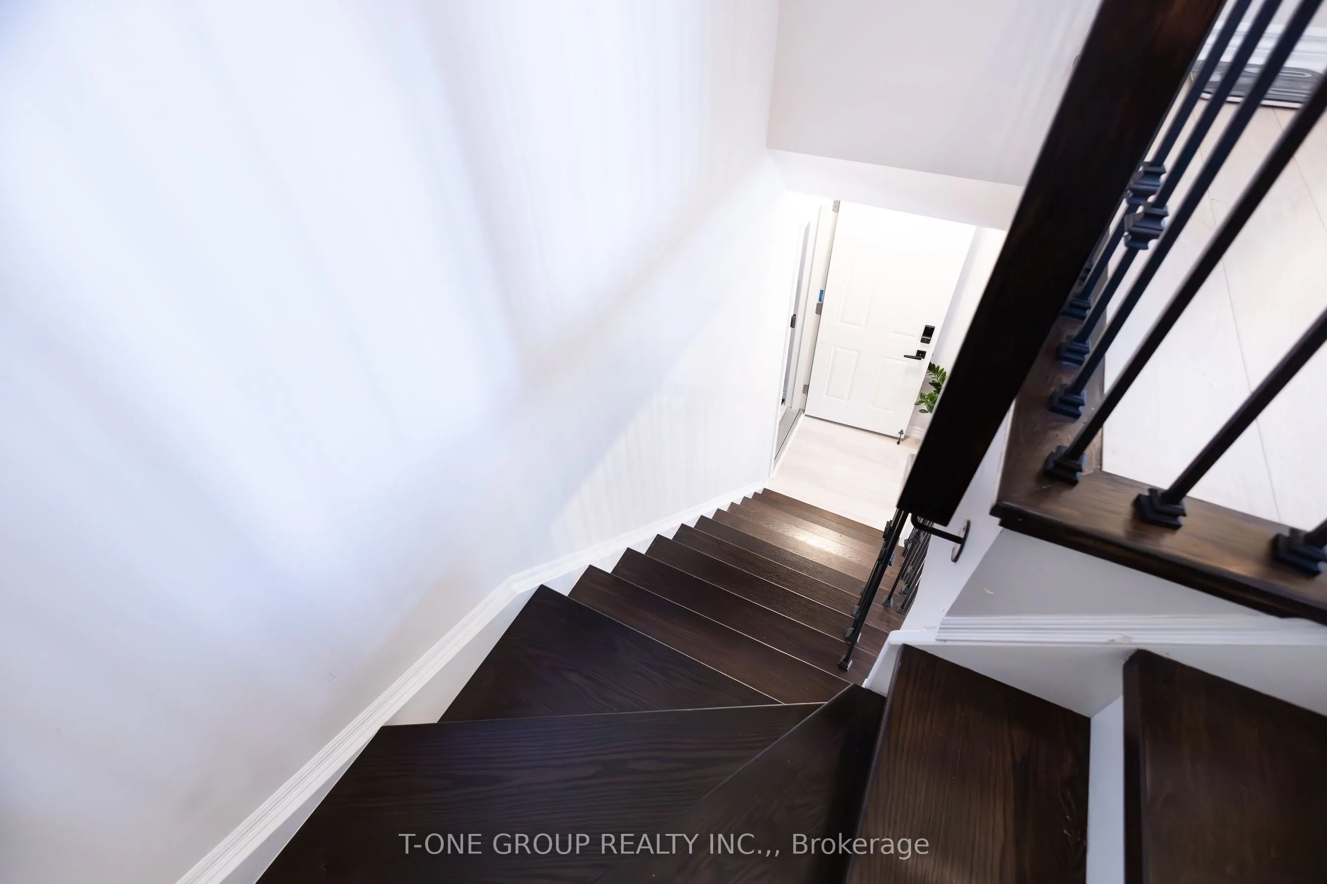 2728 William Jackson Drive, #7