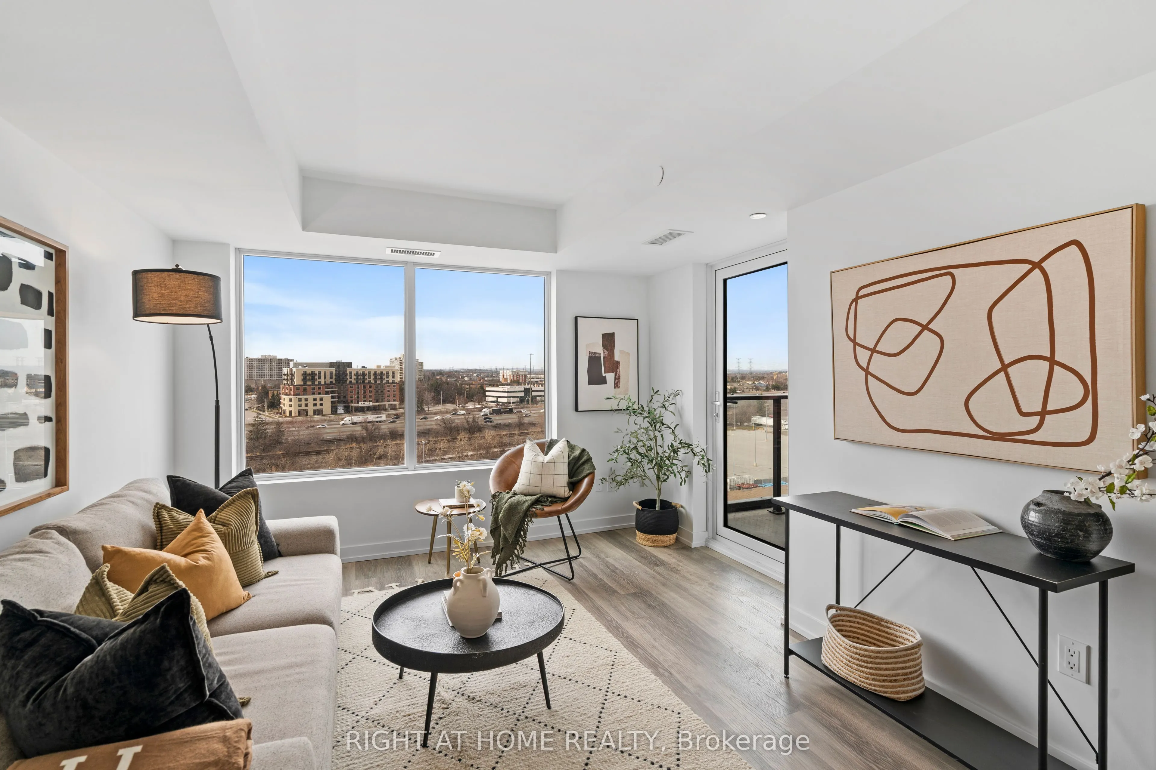 1435 Celebration Drive, #909