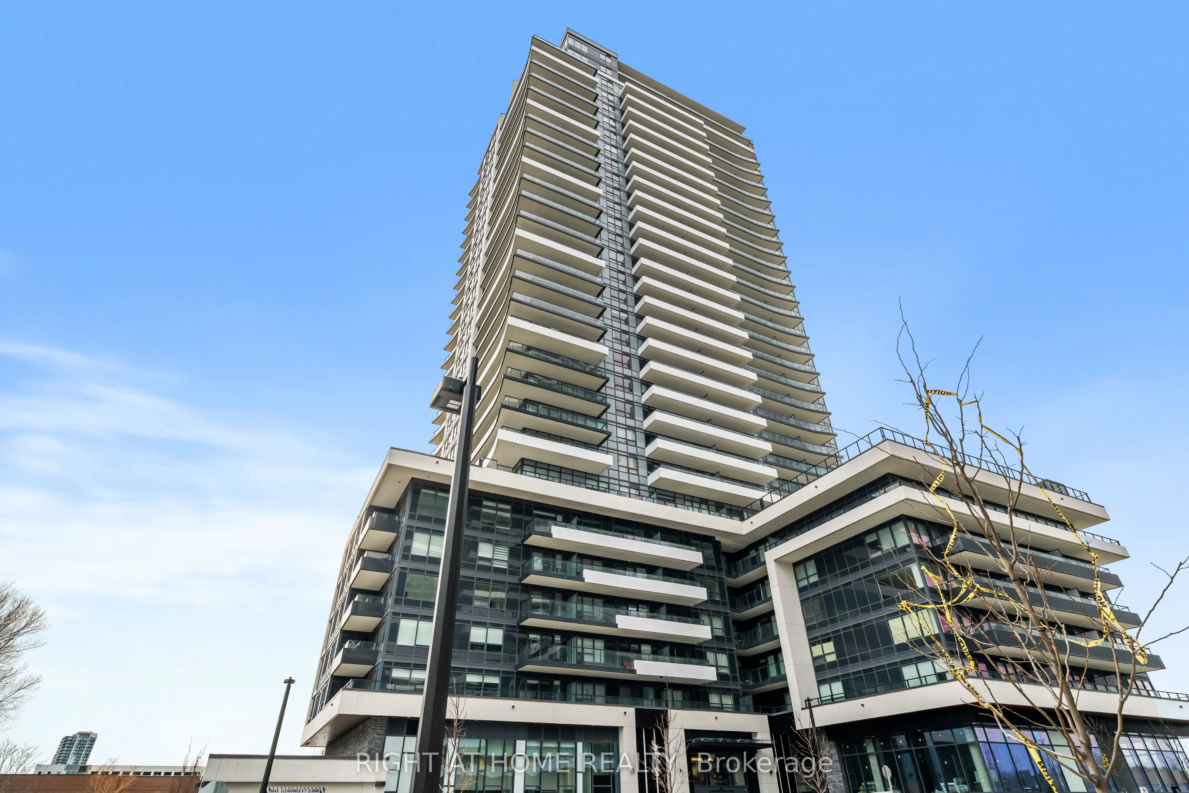 1435 Celebration Drive, #909